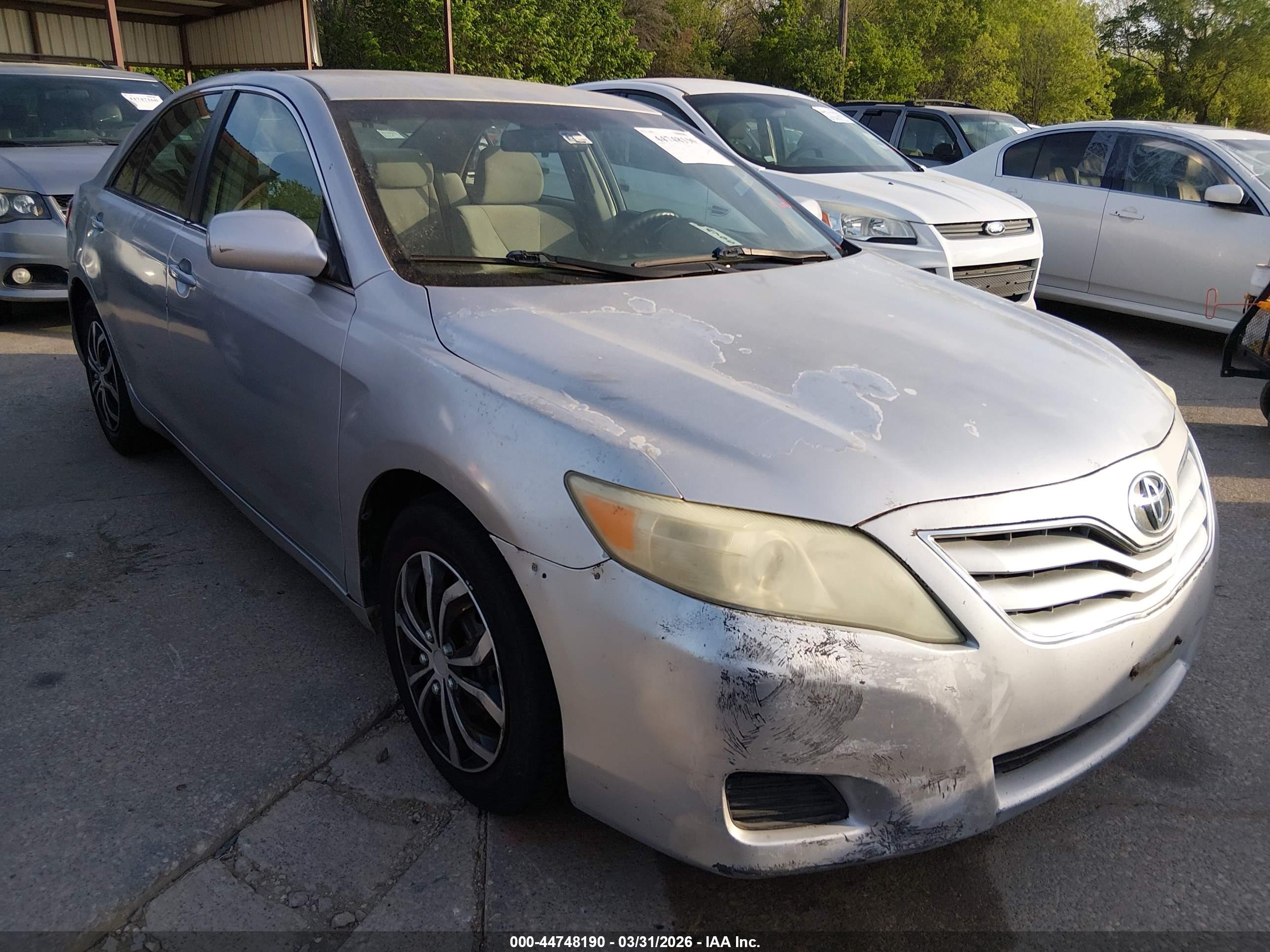 TOYOTA CAMRY image 6