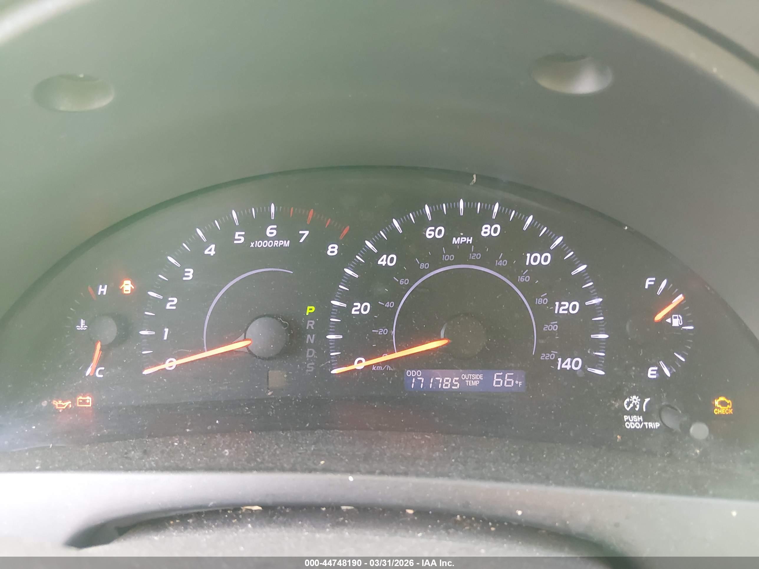 TOYOTA CAMRY image 7