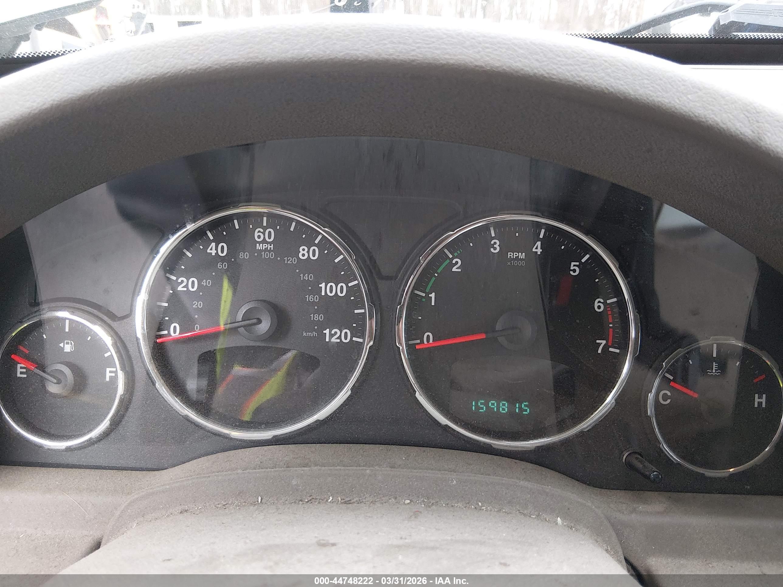 JEEP LIBERTY image 7