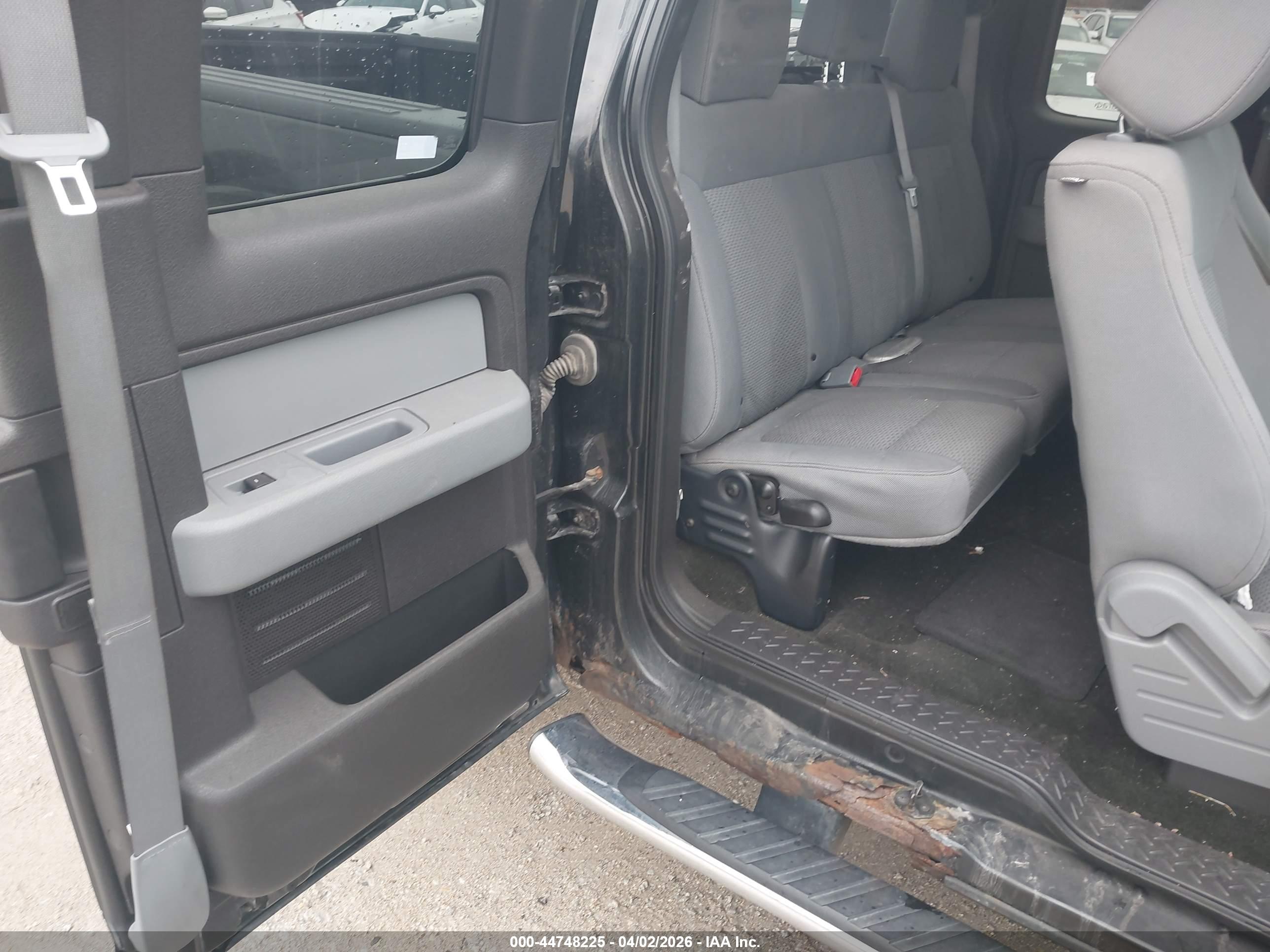 FORD F-150 image 8