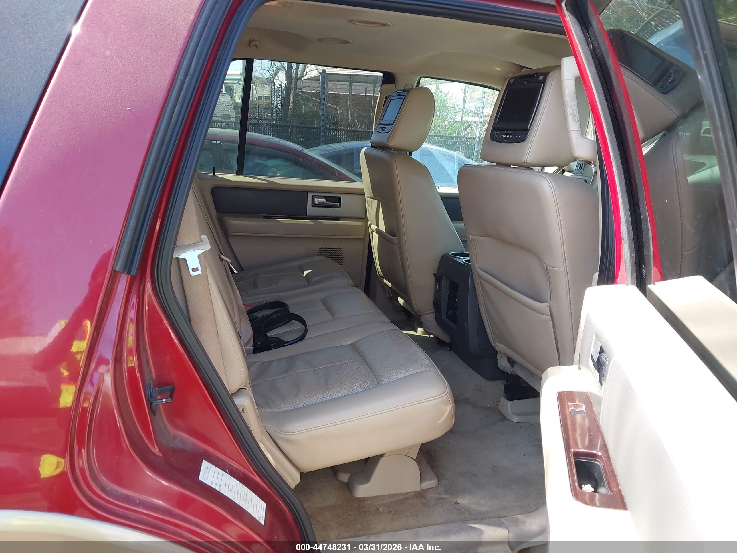 FORD EXPEDITION image 8