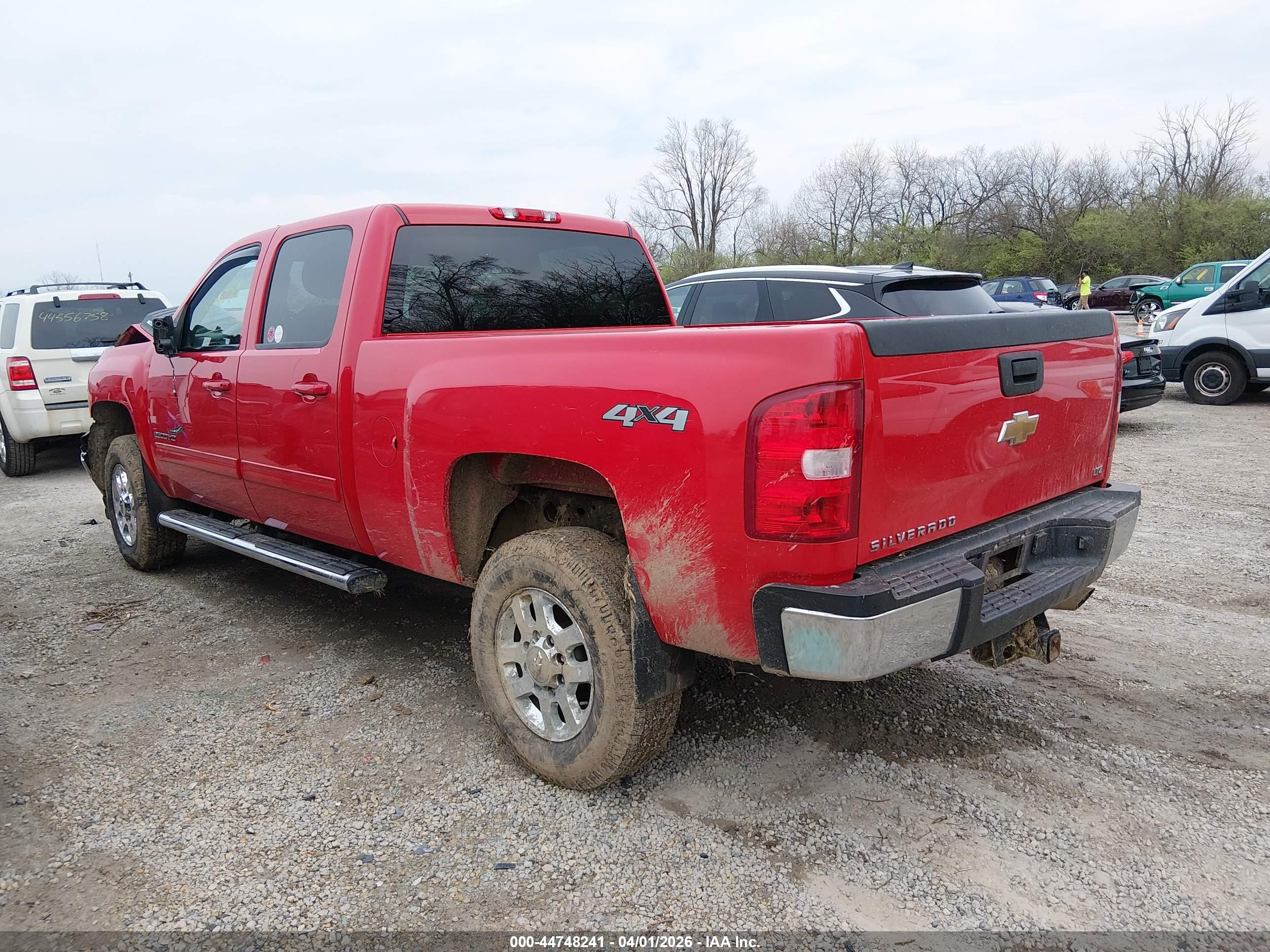 CHEVROLET SILVERADO image 3