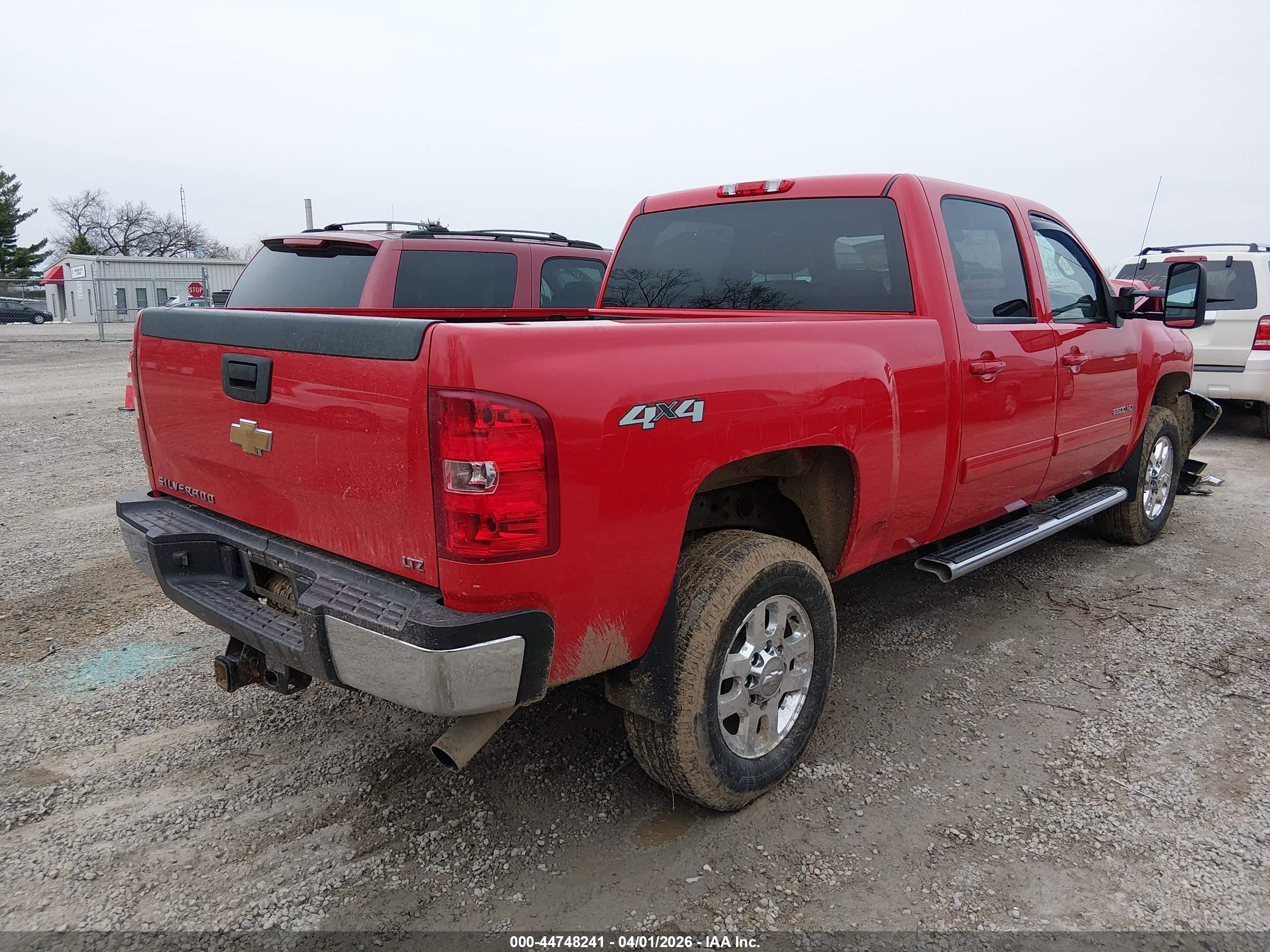 CHEVROLET SILVERADO image 4