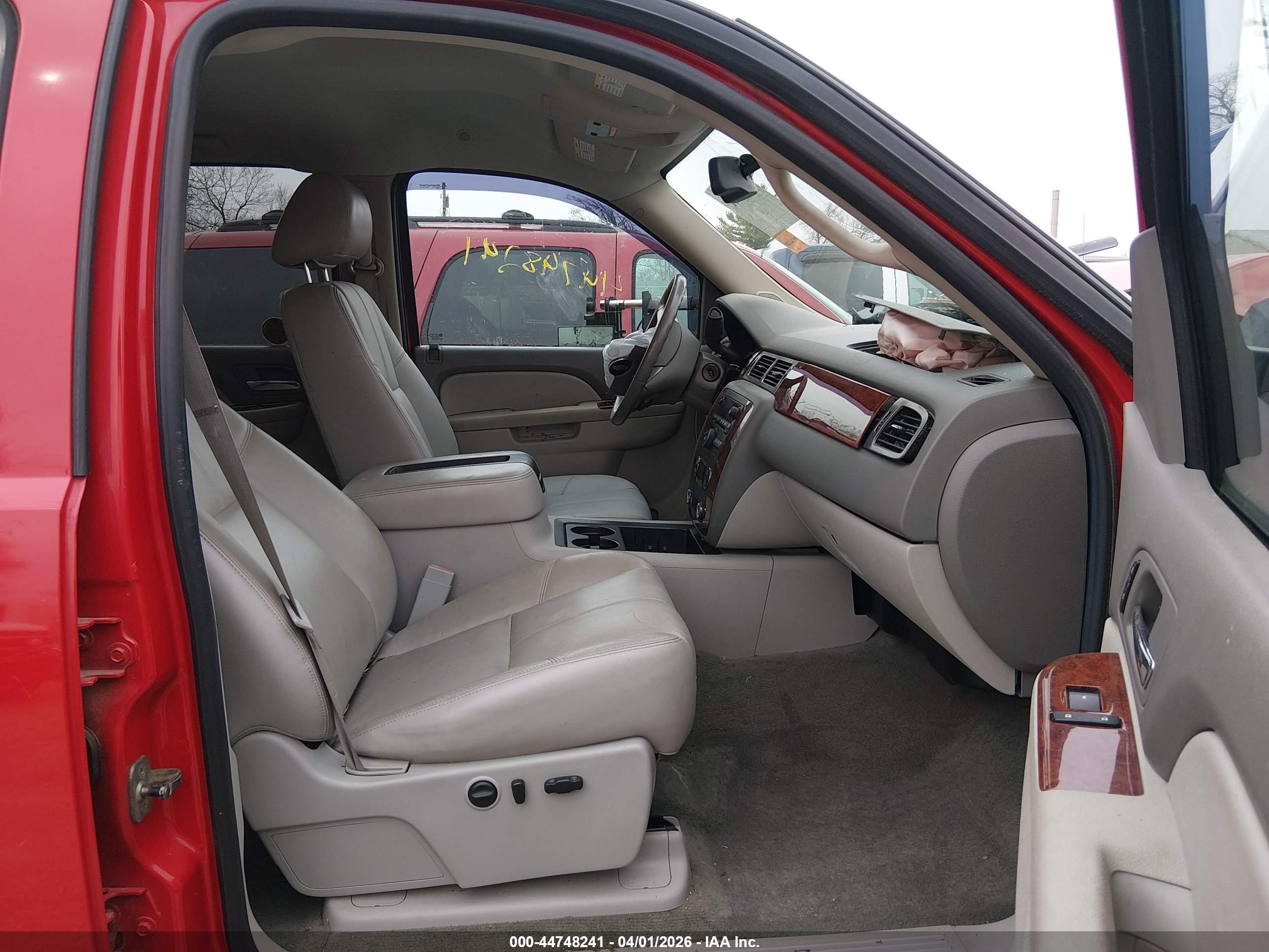 CHEVROLET SILVERADO image 5