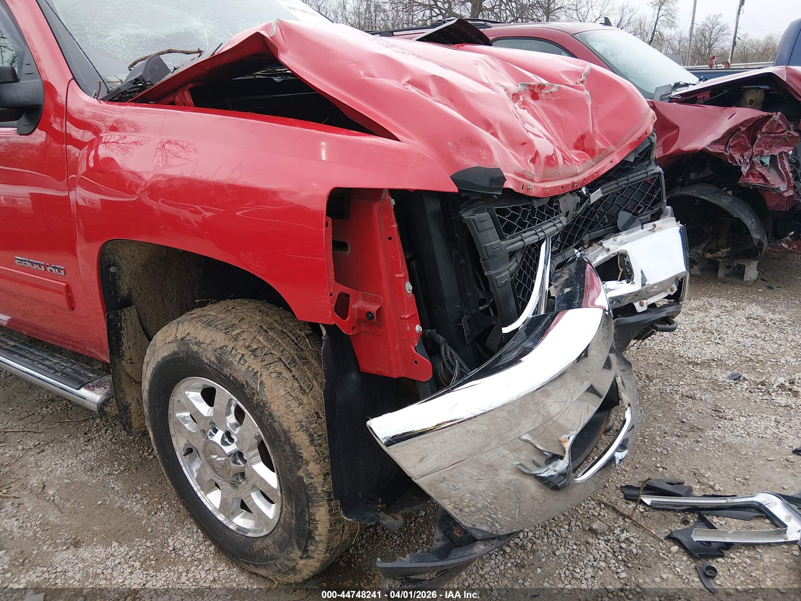 CHEVROLET SILVERADO image 6