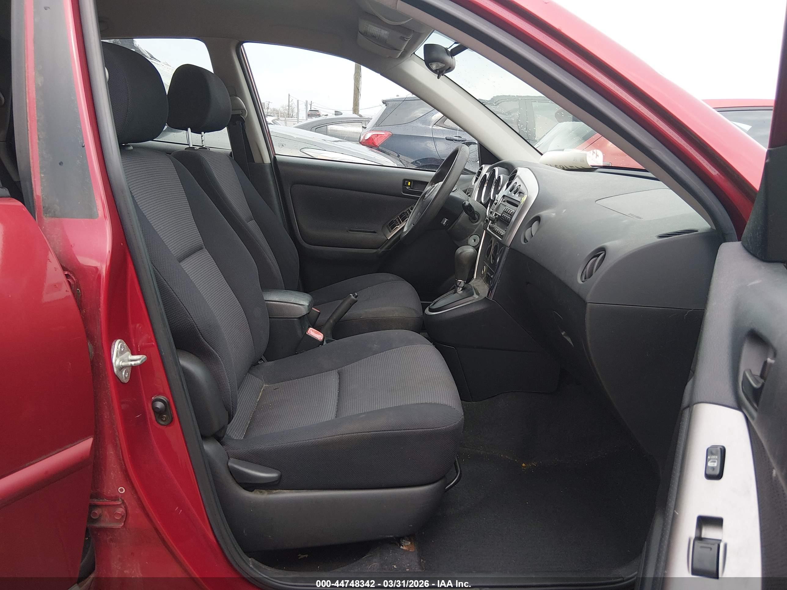 PONTIAC VIBE image 5