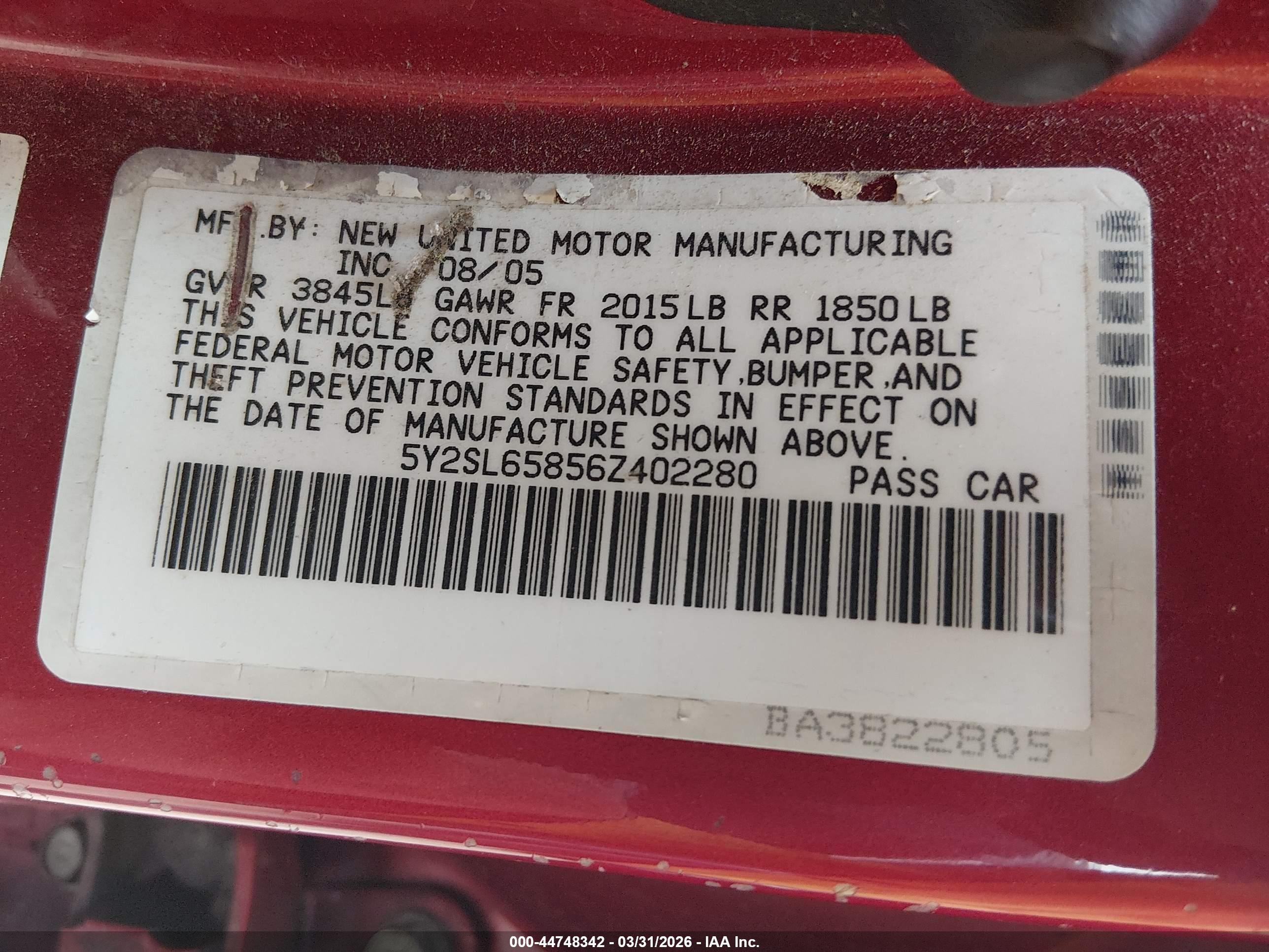 PONTIAC VIBE image 9