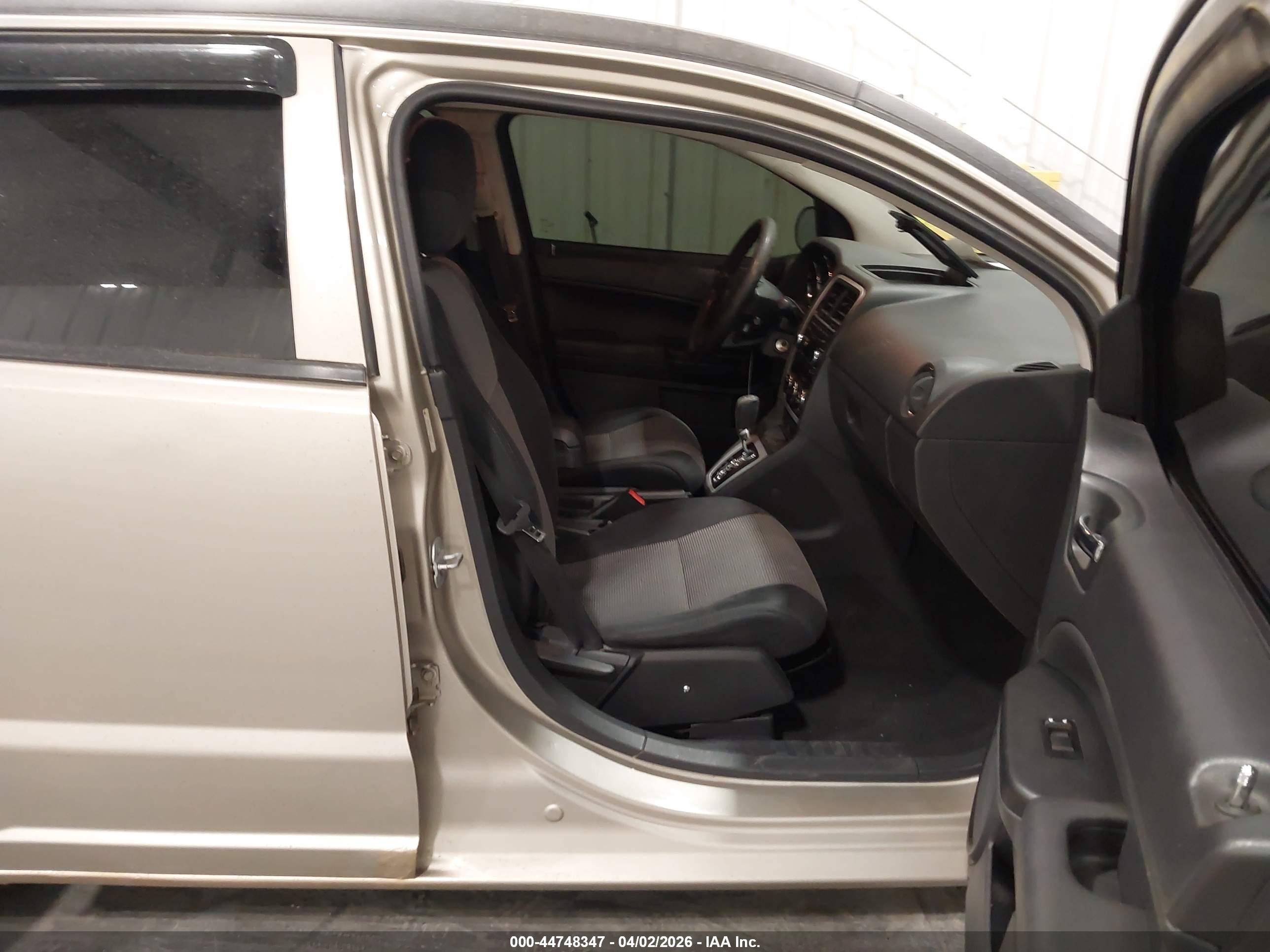 DODGE CALIBER image 5