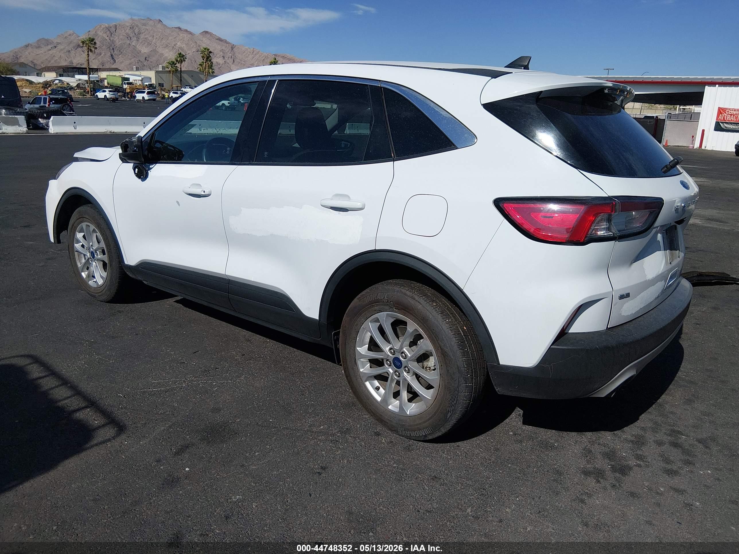 FORD ESCAPE image 3