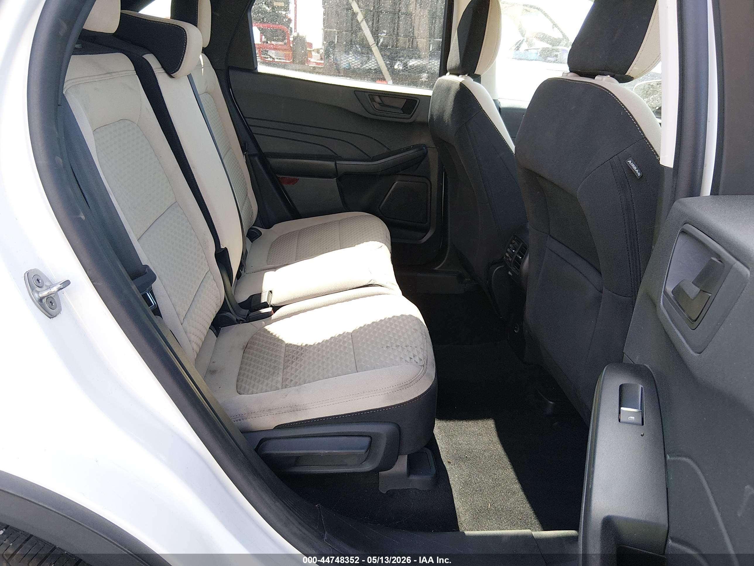 FORD ESCAPE image 8