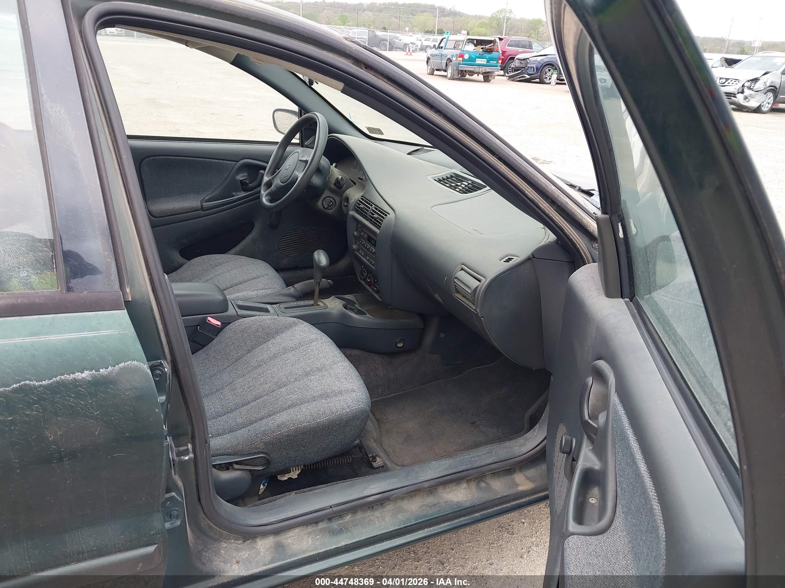 CHEVROLET CAVALIER image 5