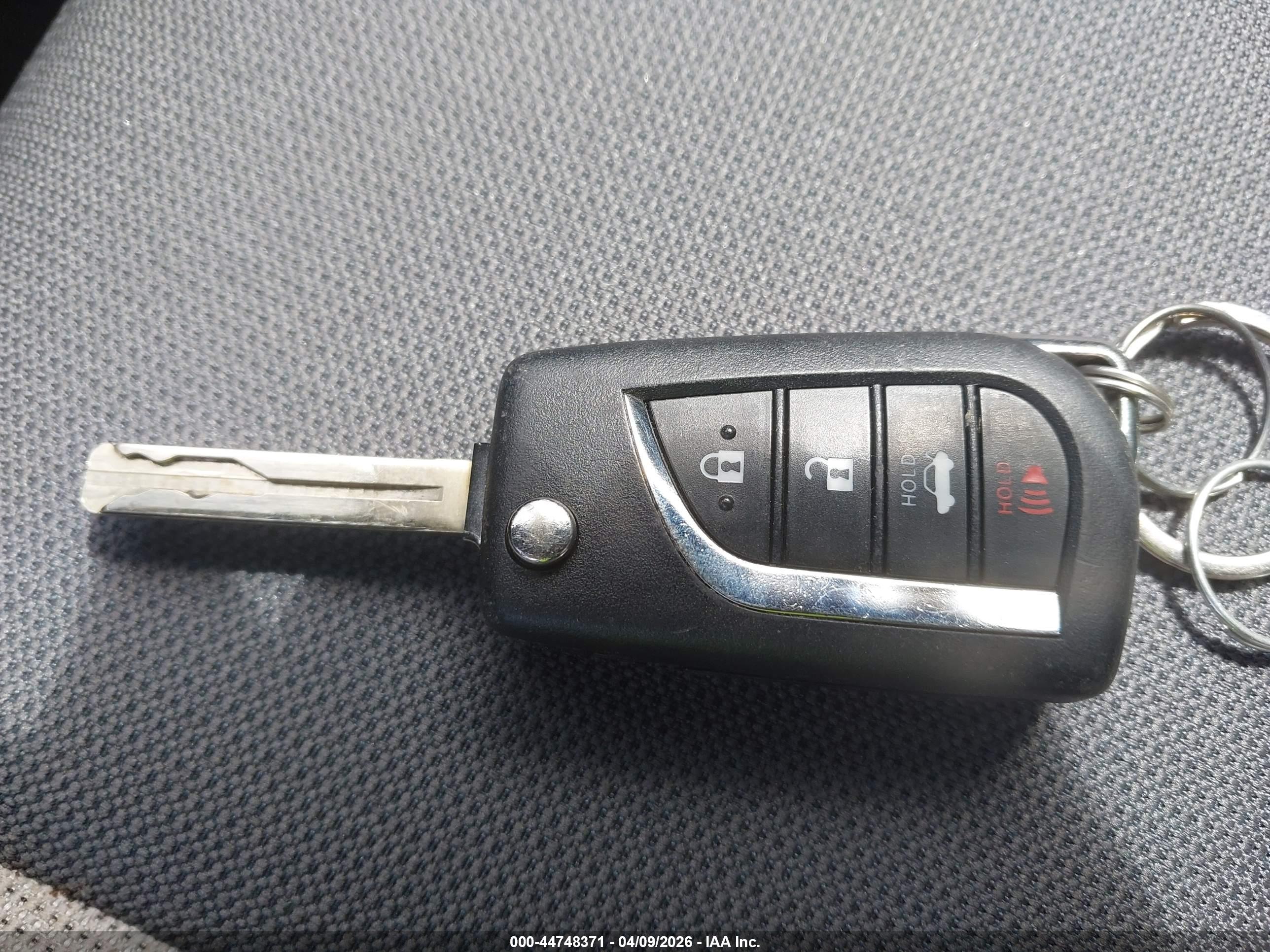 TOYOTA COROLLA image 11