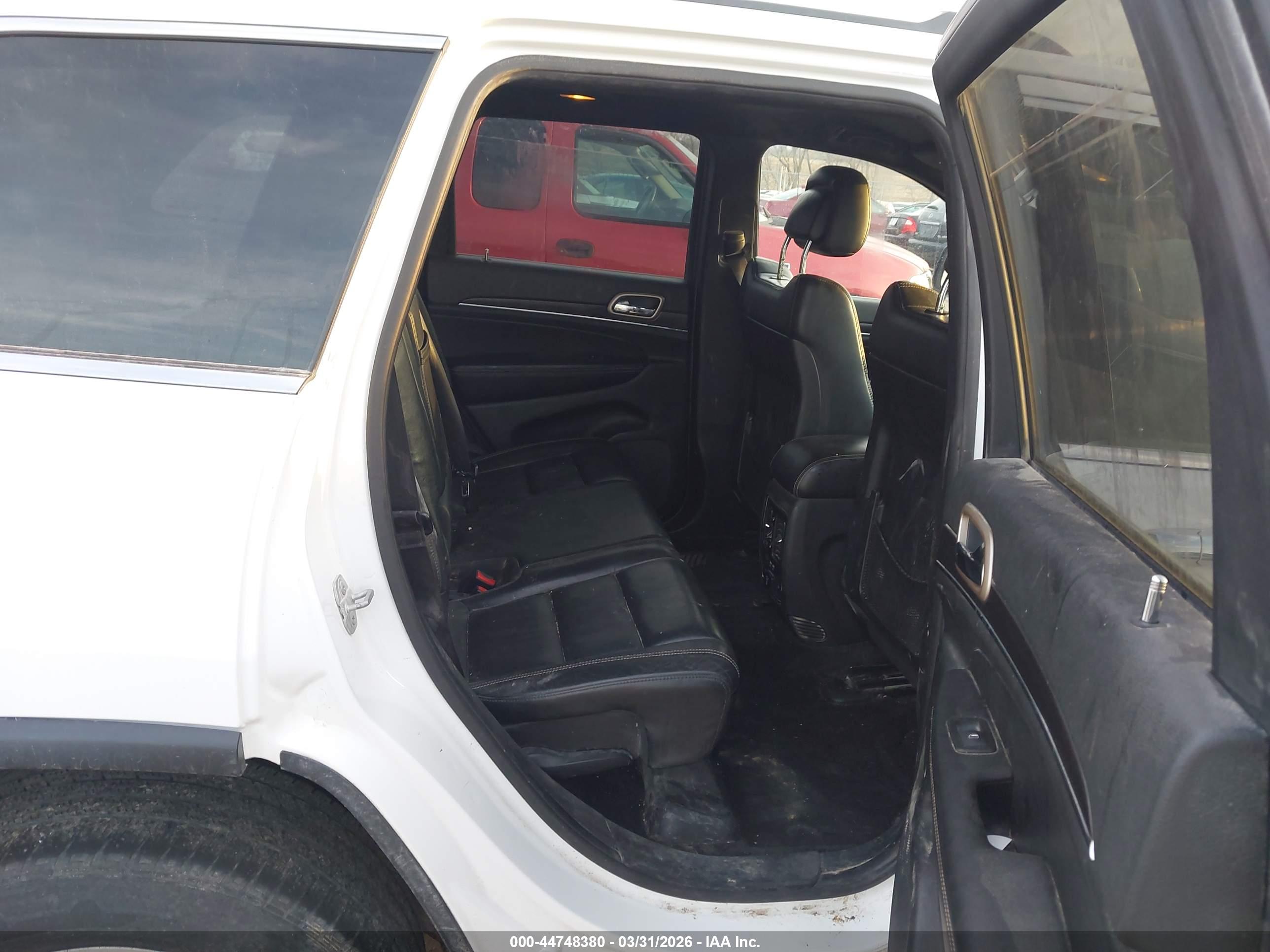 JEEP GRAND image 8