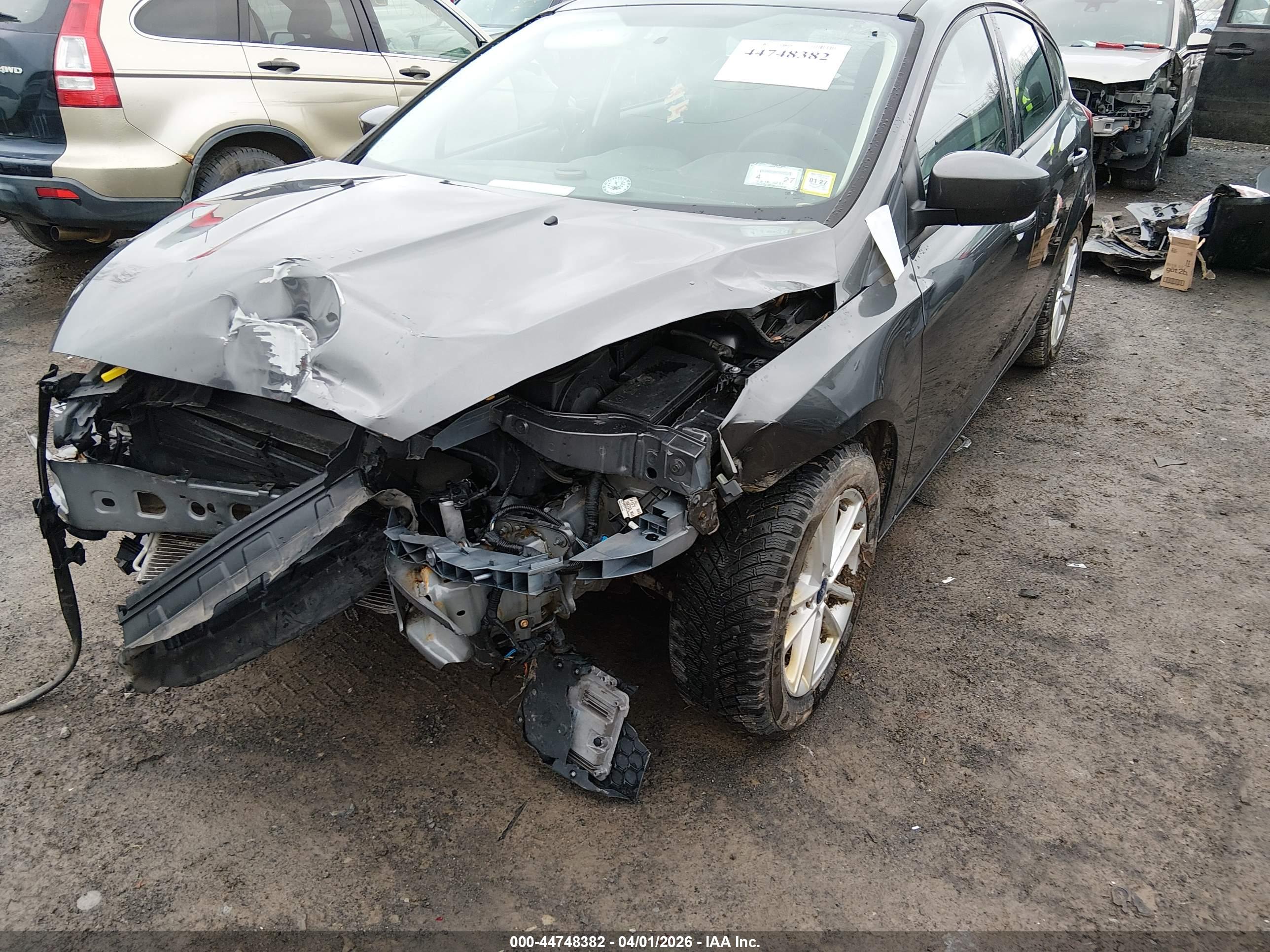 FORD FOCUS image 6