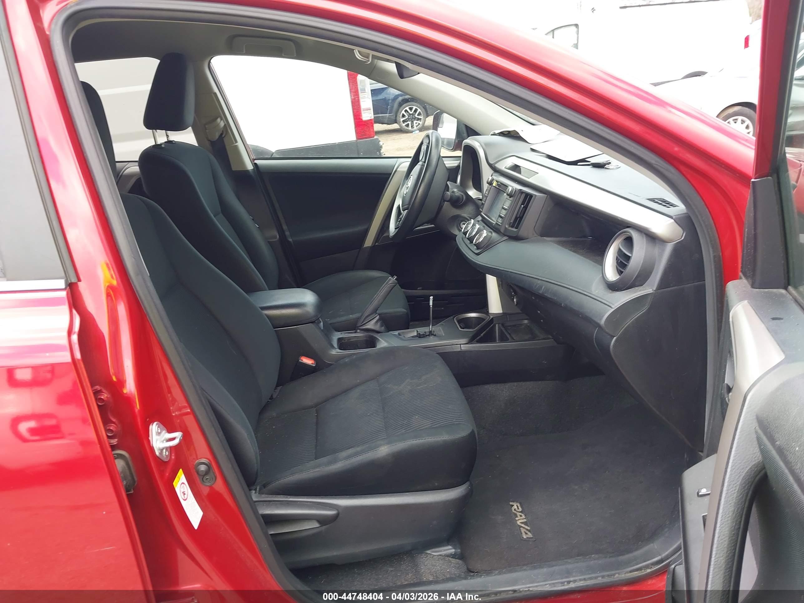 TOYOTA RAV4 image 5