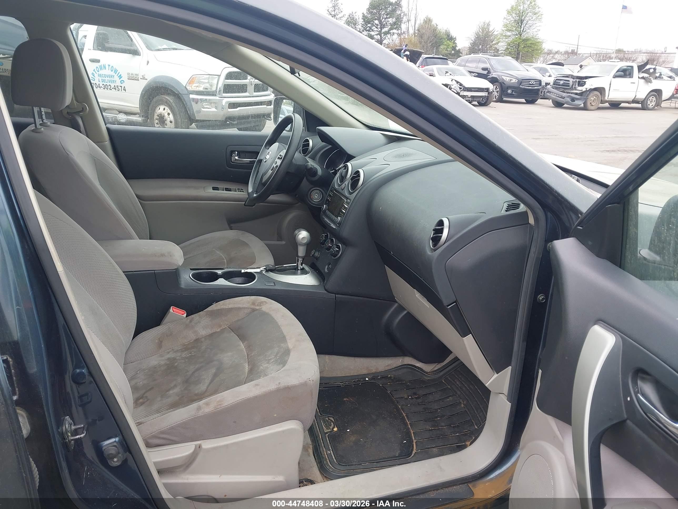 NISSAN ROGUE image 5