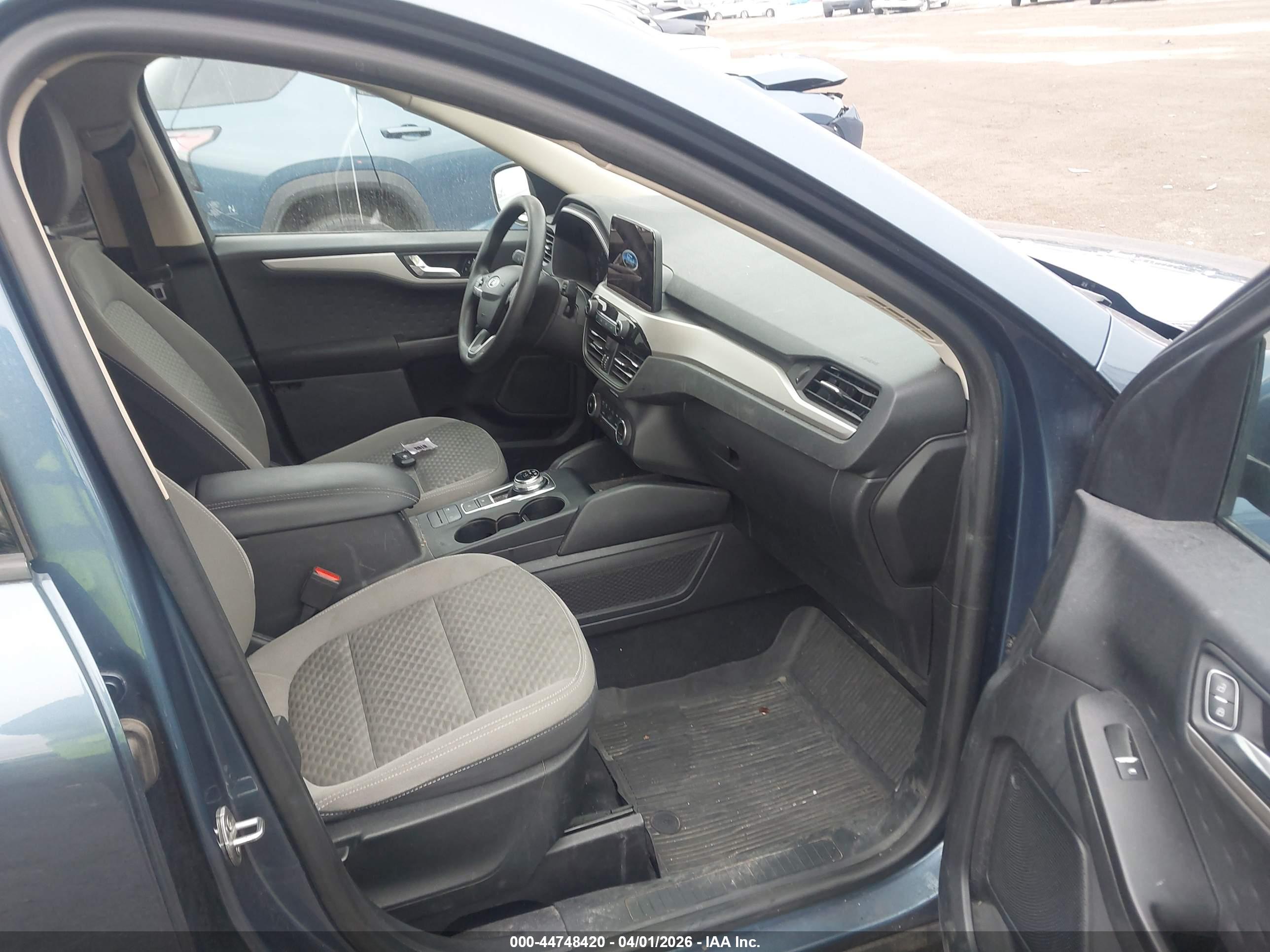 FORD ESCAPE image 5