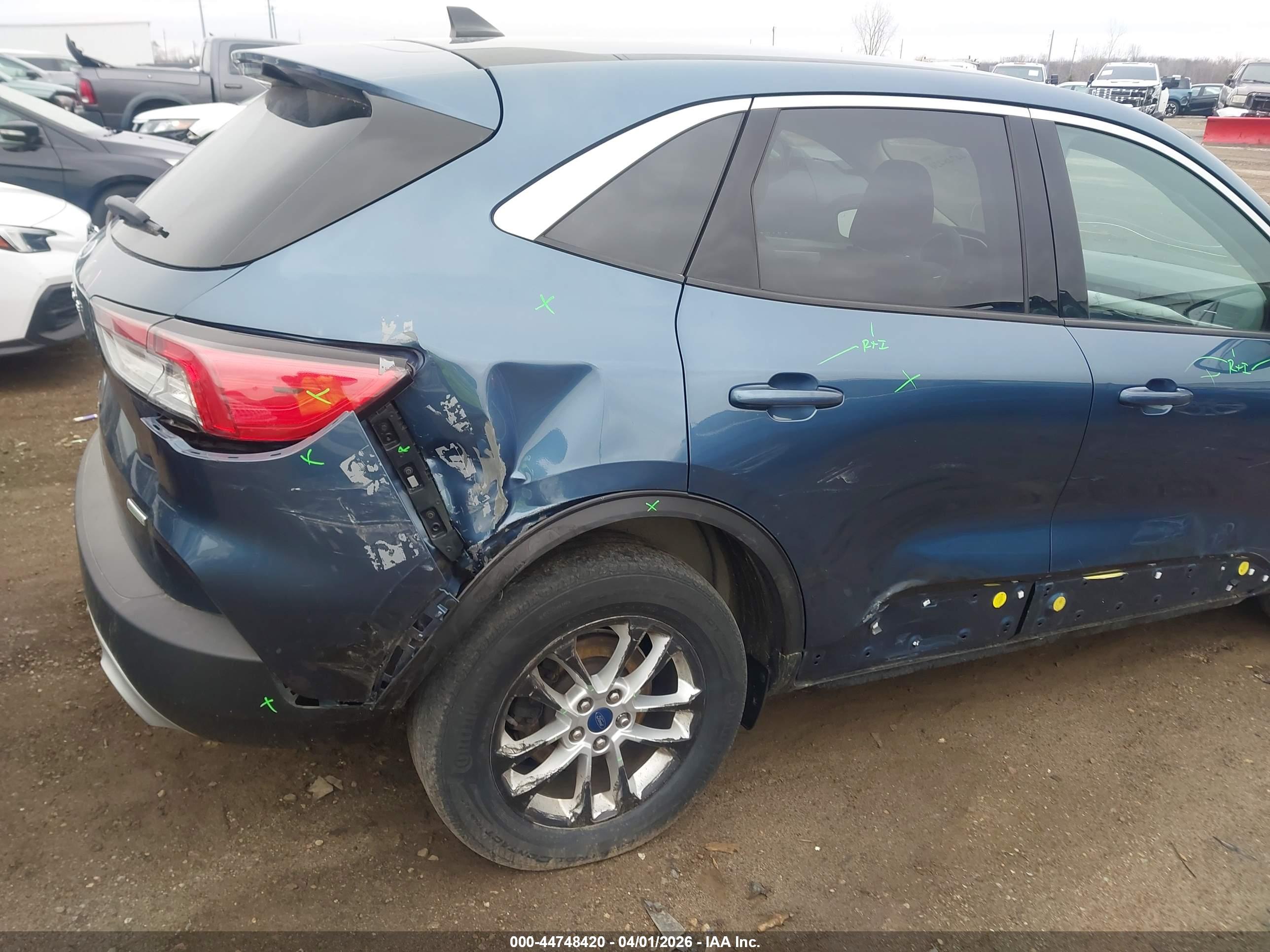 FORD ESCAPE image 6