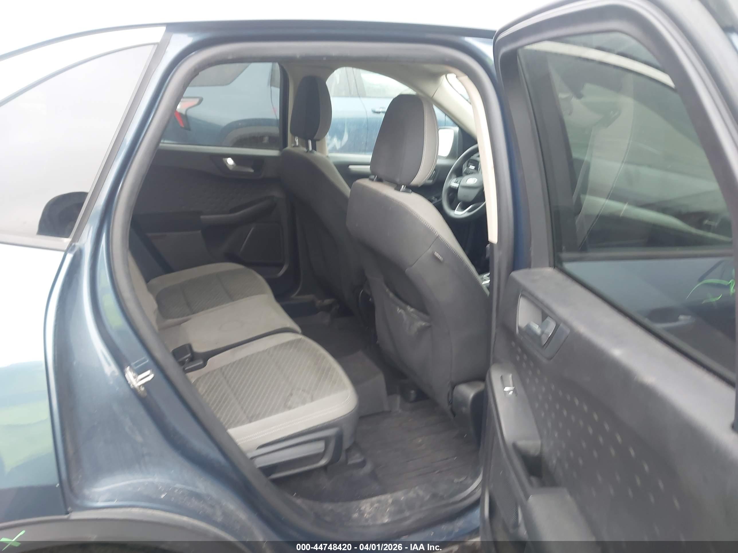 FORD ESCAPE image 8