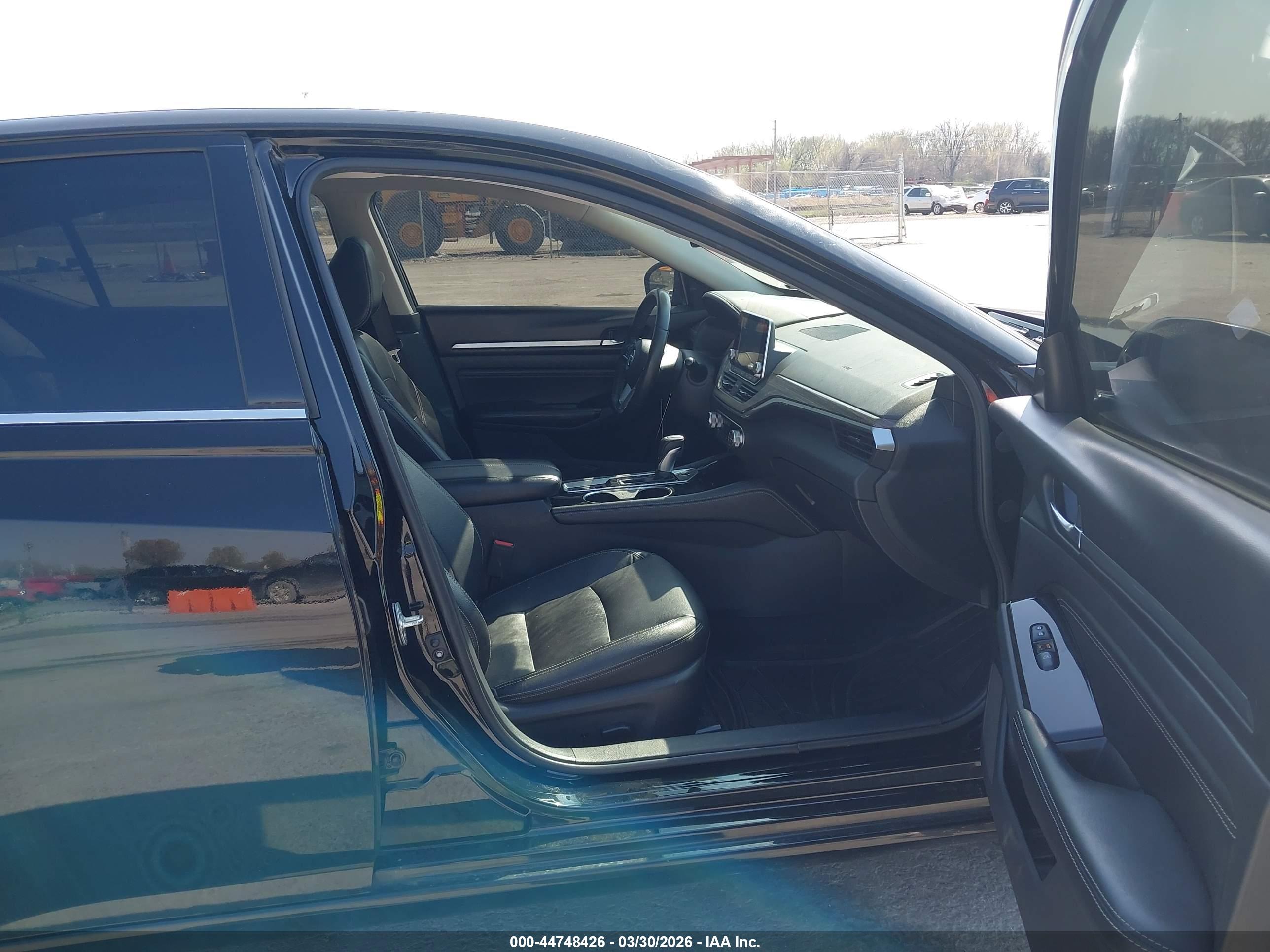 NISSAN ALTIMA image 5