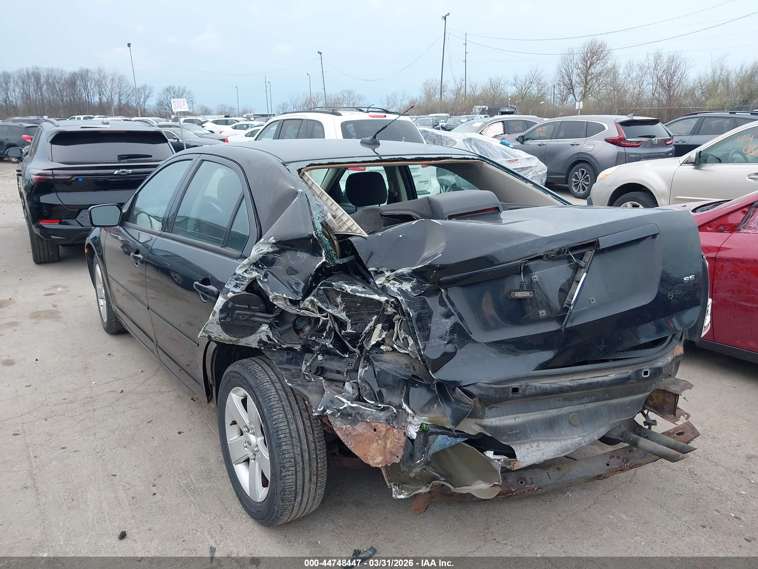 FORD FUSION image 3