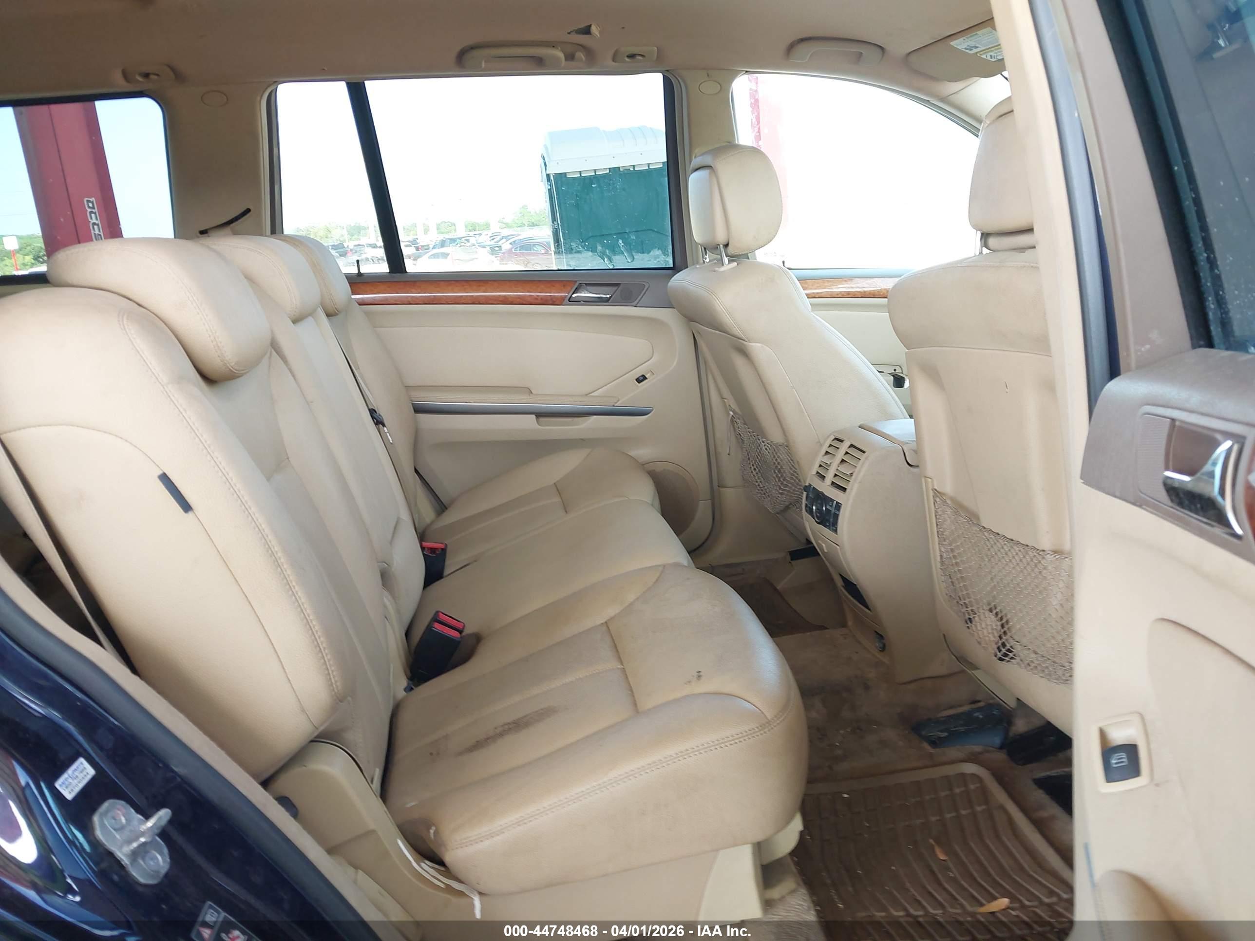 MERCEDES-BENZ GL image 8