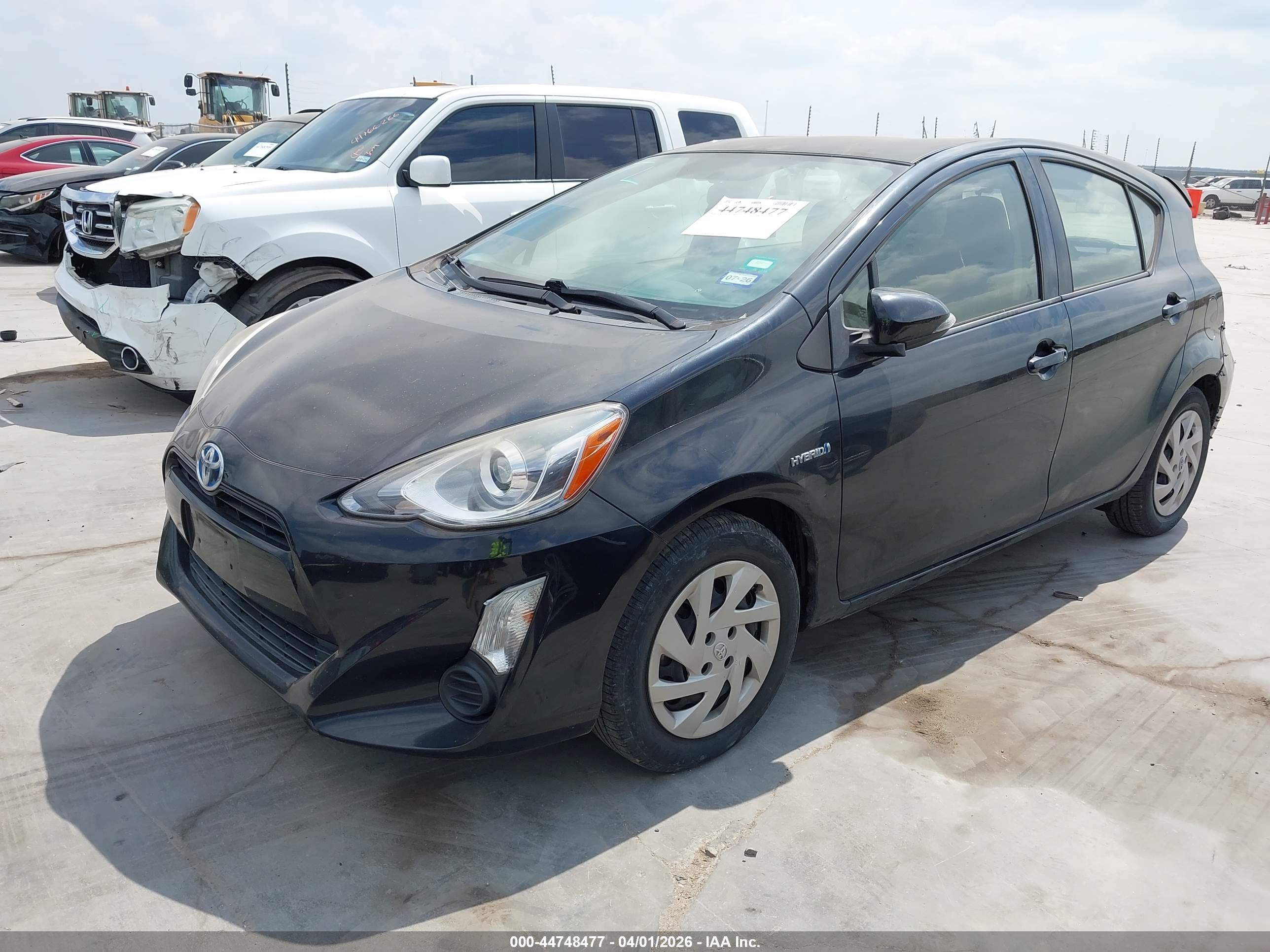 TOYOTA PRIUS image 2