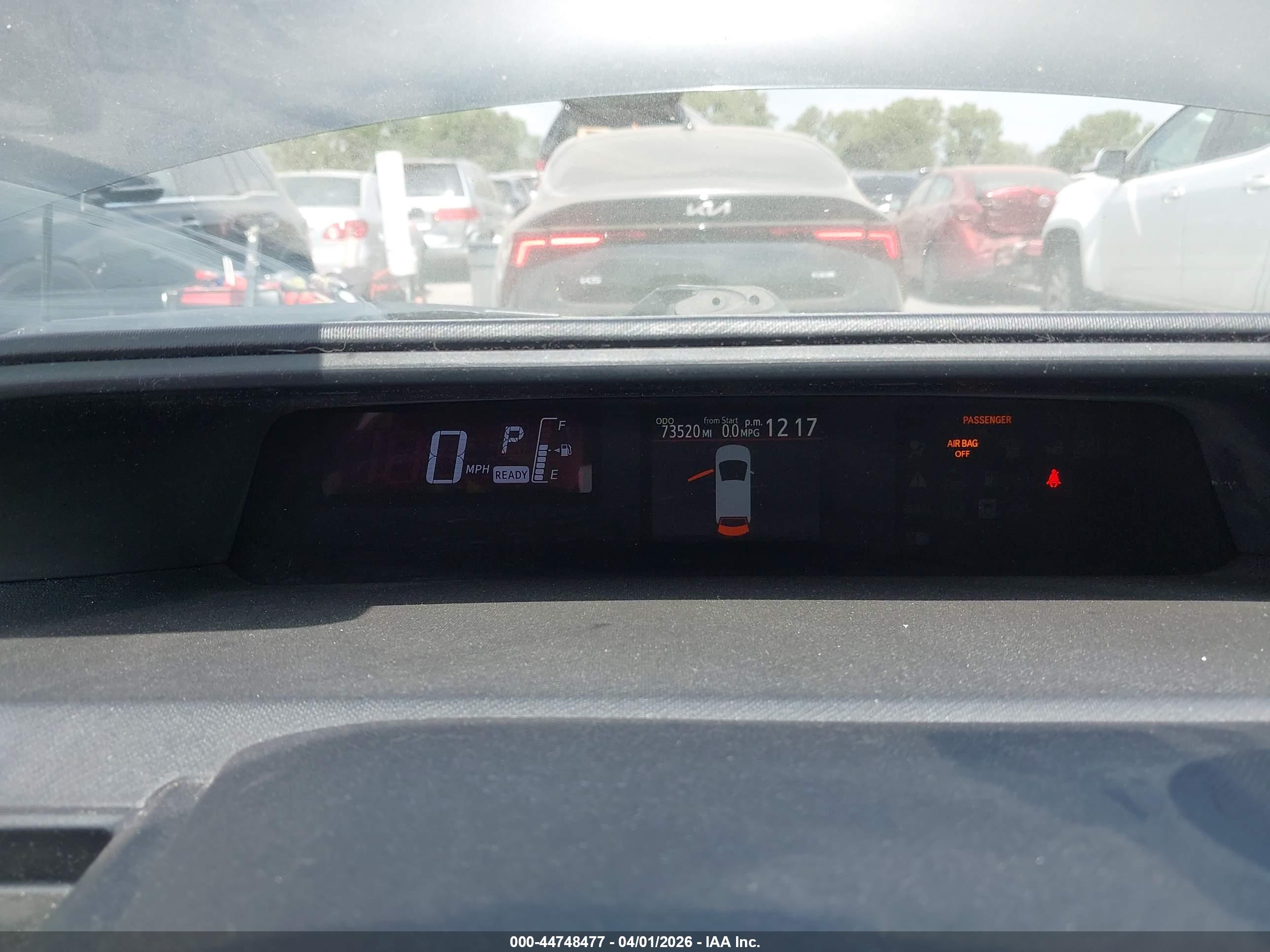 TOYOTA PRIUS image 7