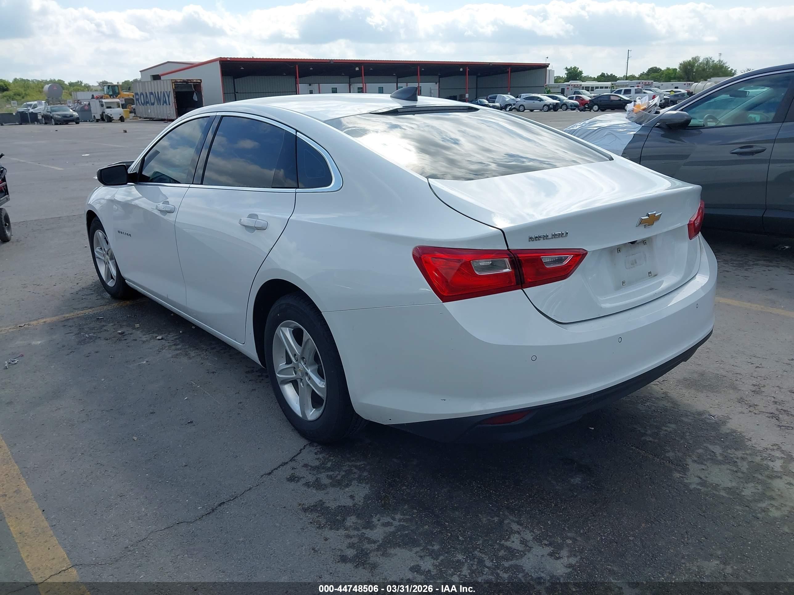 CHEVROLET MALIBU image 3