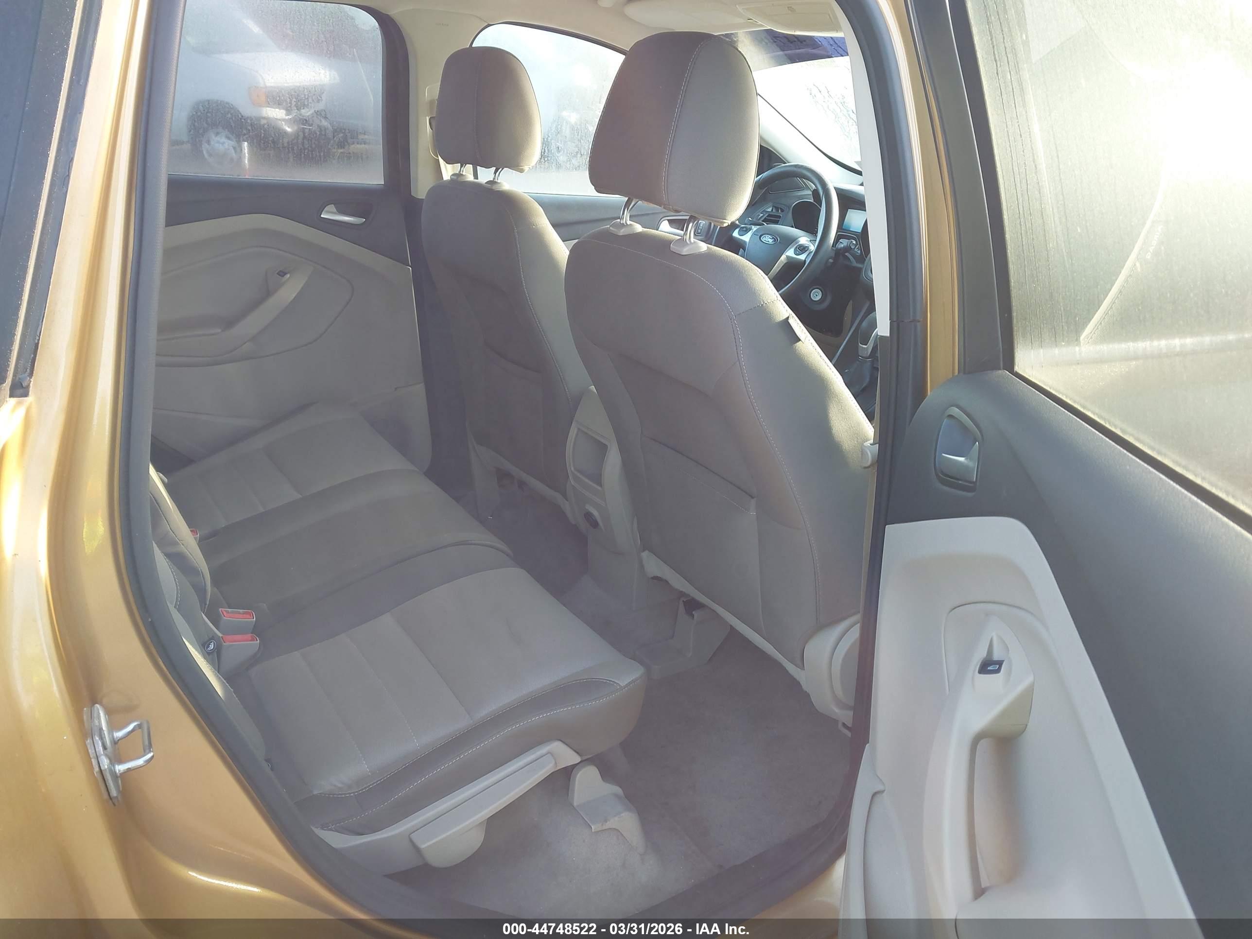 FORD ESCAPE image 8