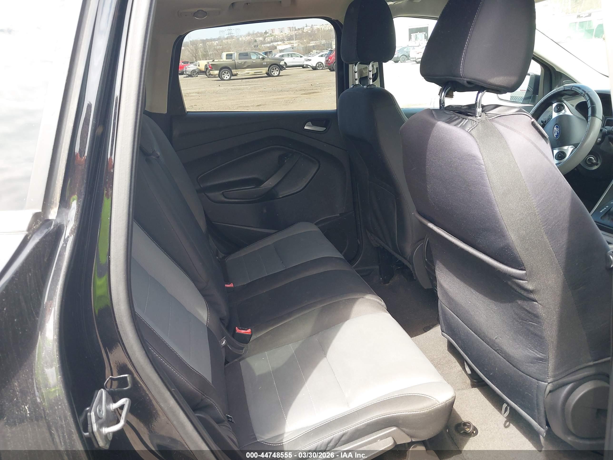FORD ESCAPE image 8