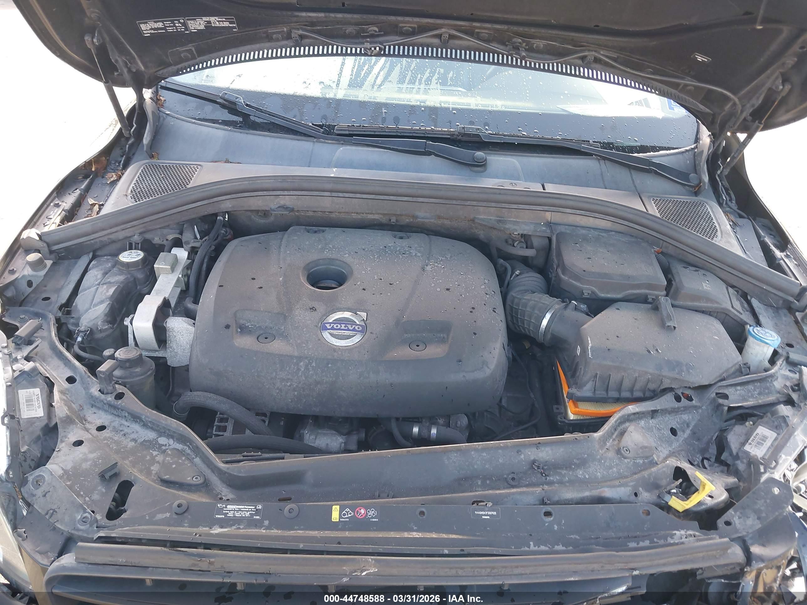 VOLVO XC60 image 10