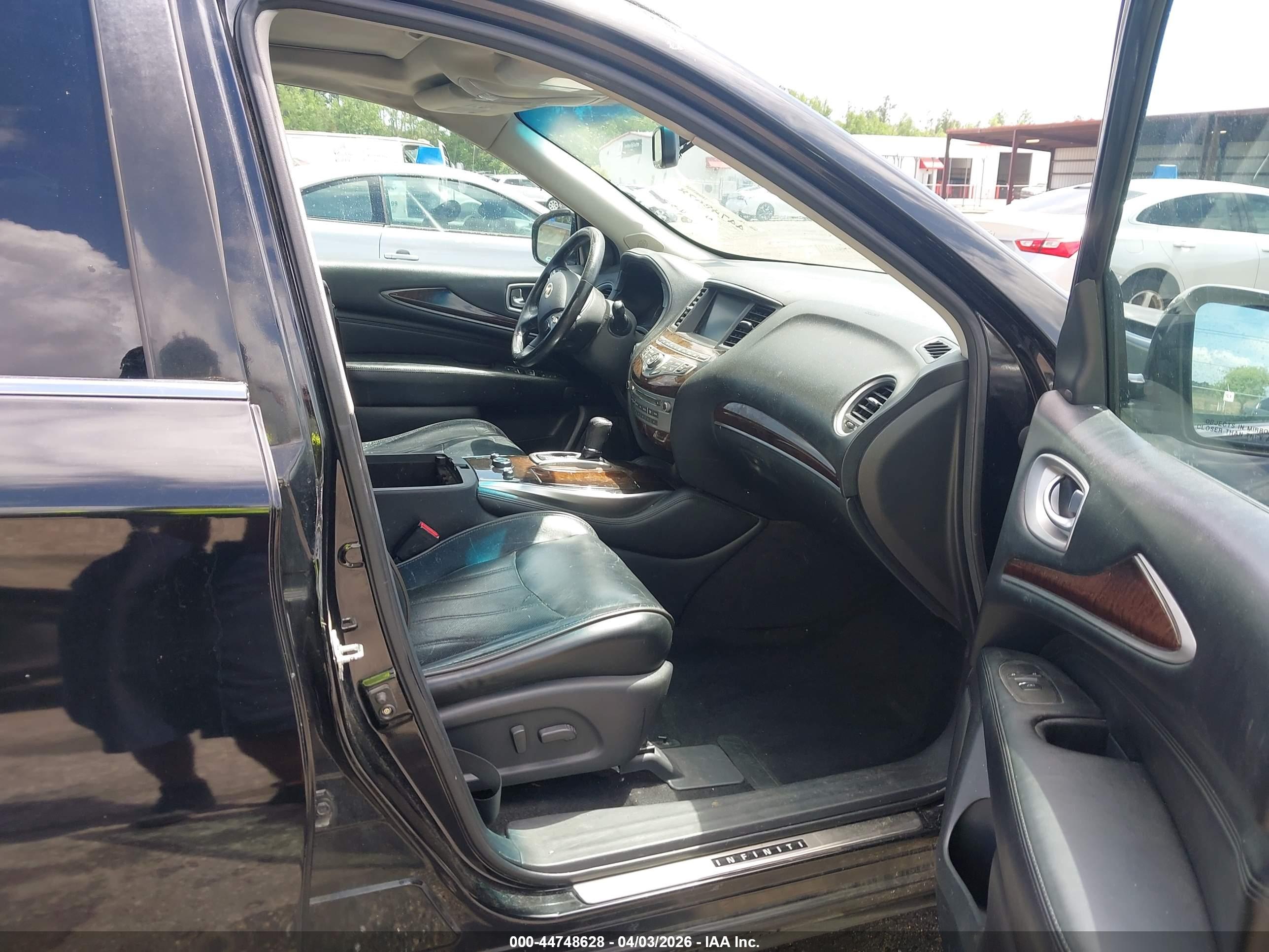 INFINITI JX35 image 5