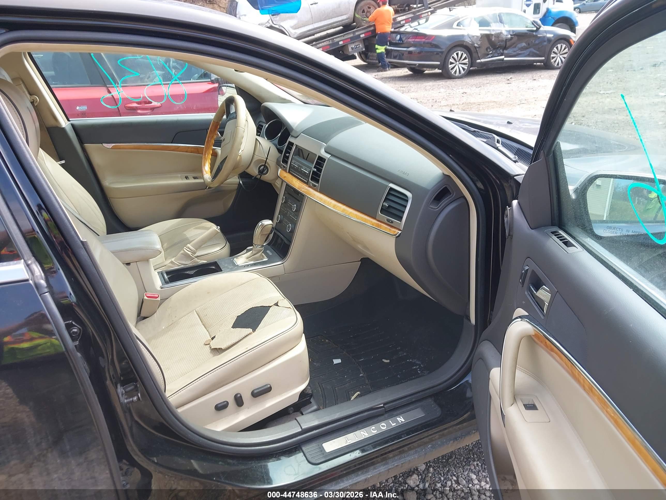 LINCOLN MKZ image 5