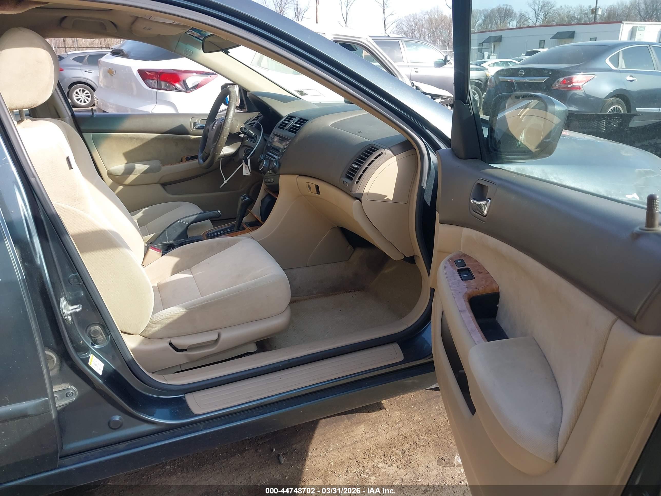 HONDA ACCORD image 5