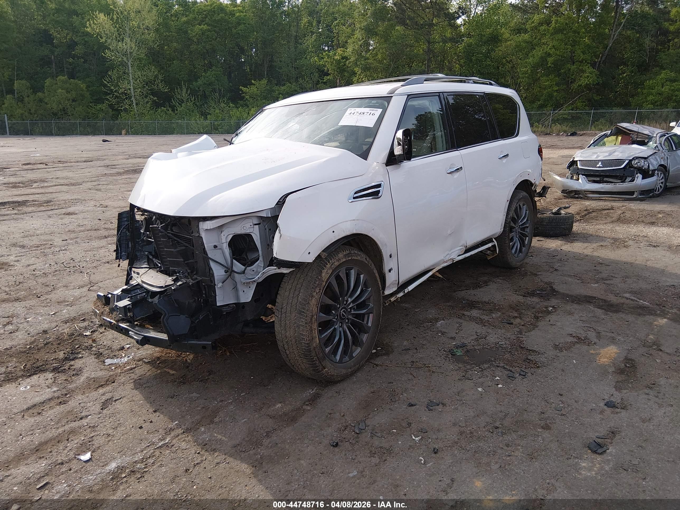 NISSAN ARMADA image 2