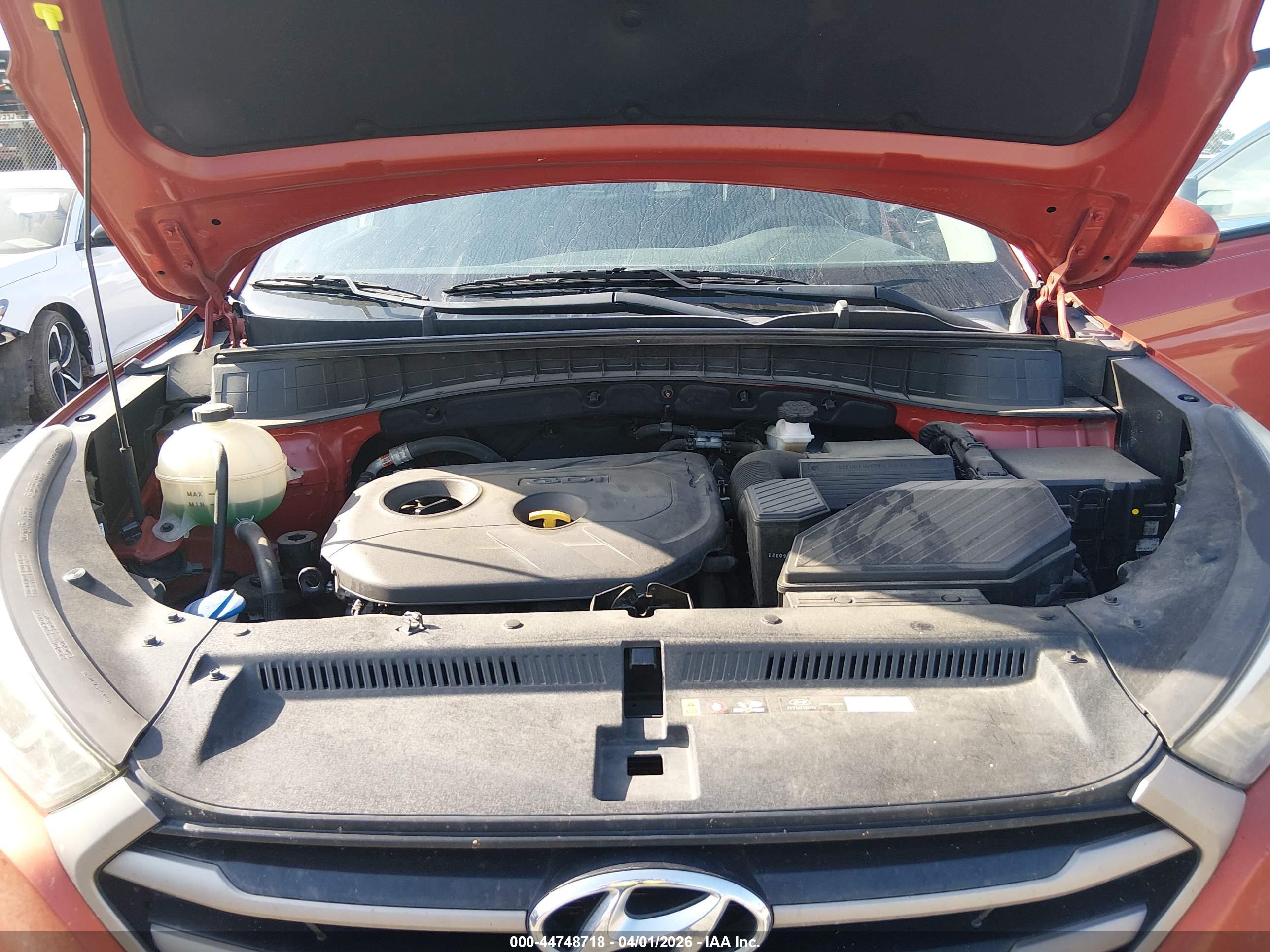 HYUNDAI TUCSON image 10
