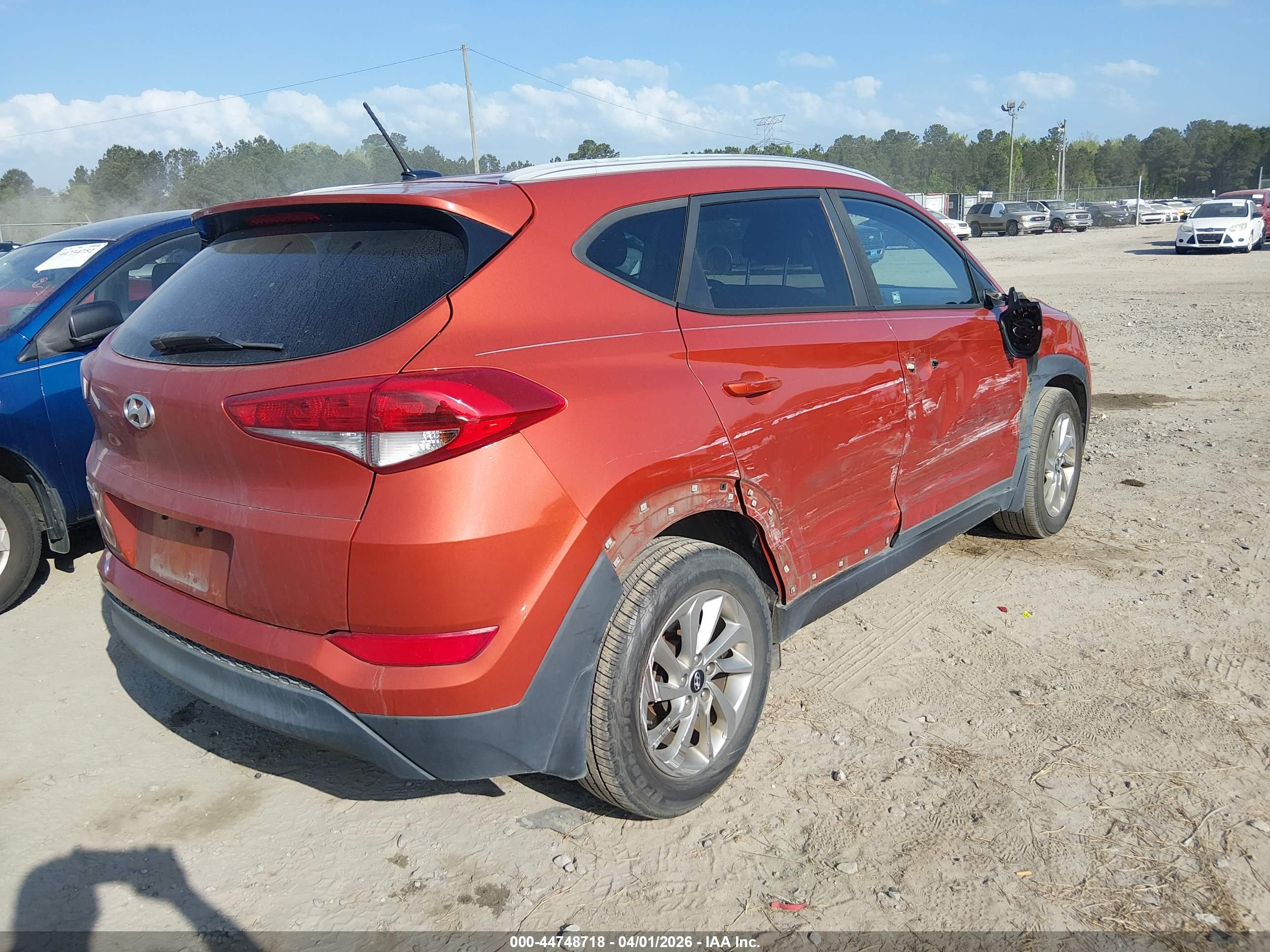 HYUNDAI TUCSON image 4