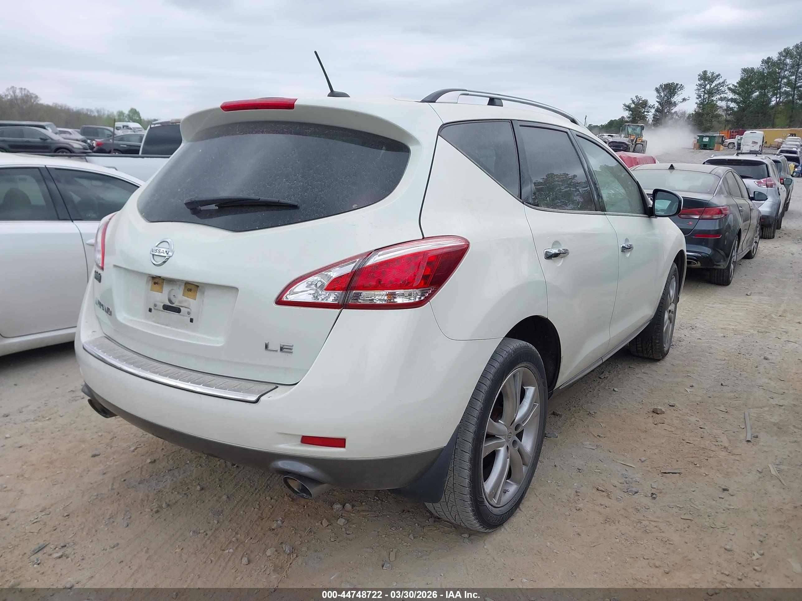 NISSAN MURANO image 4