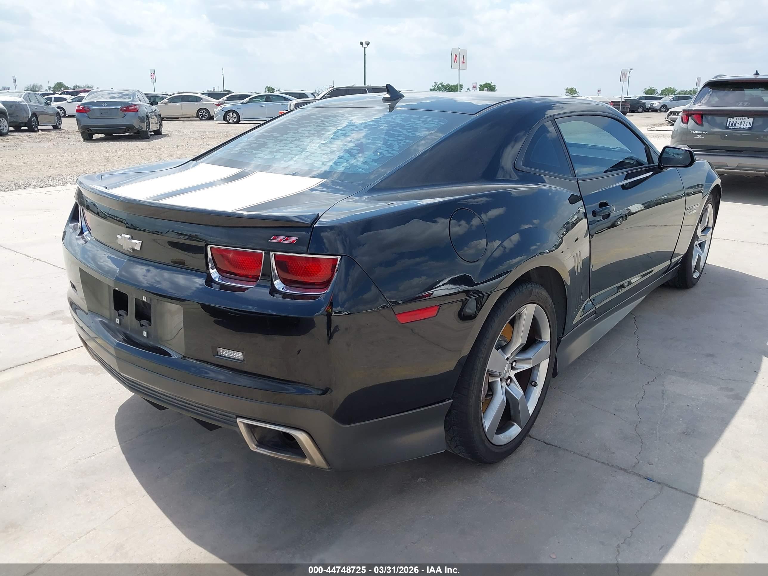 CHEVROLET CAMARO image 4