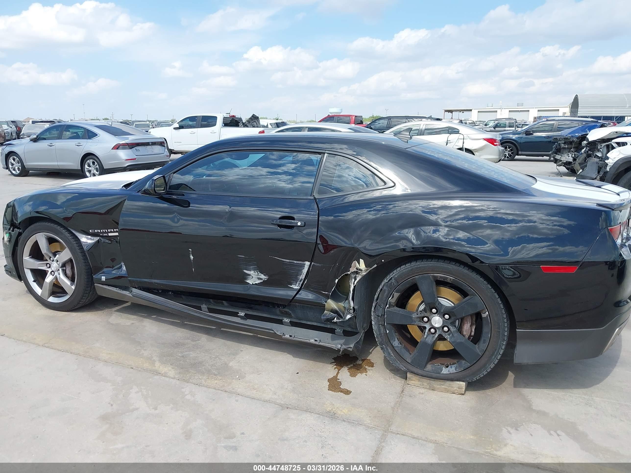 CHEVROLET CAMARO image 6