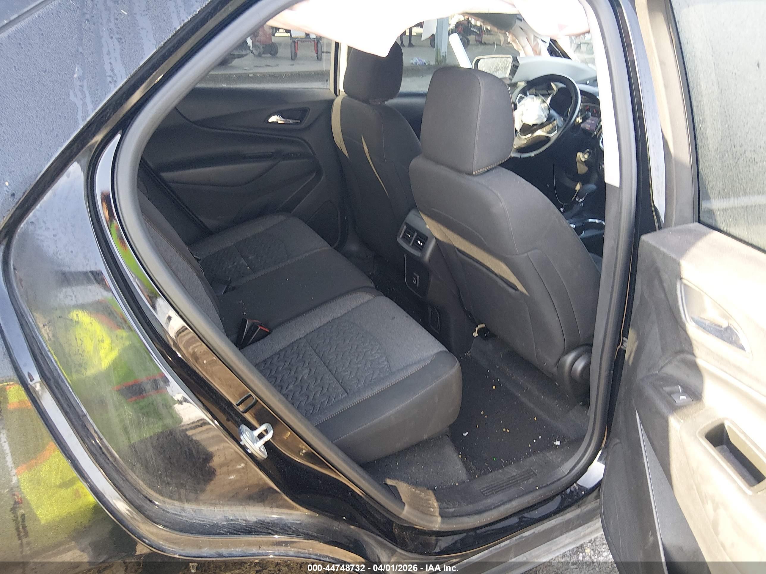 CHEVROLET EQUINOX image 8