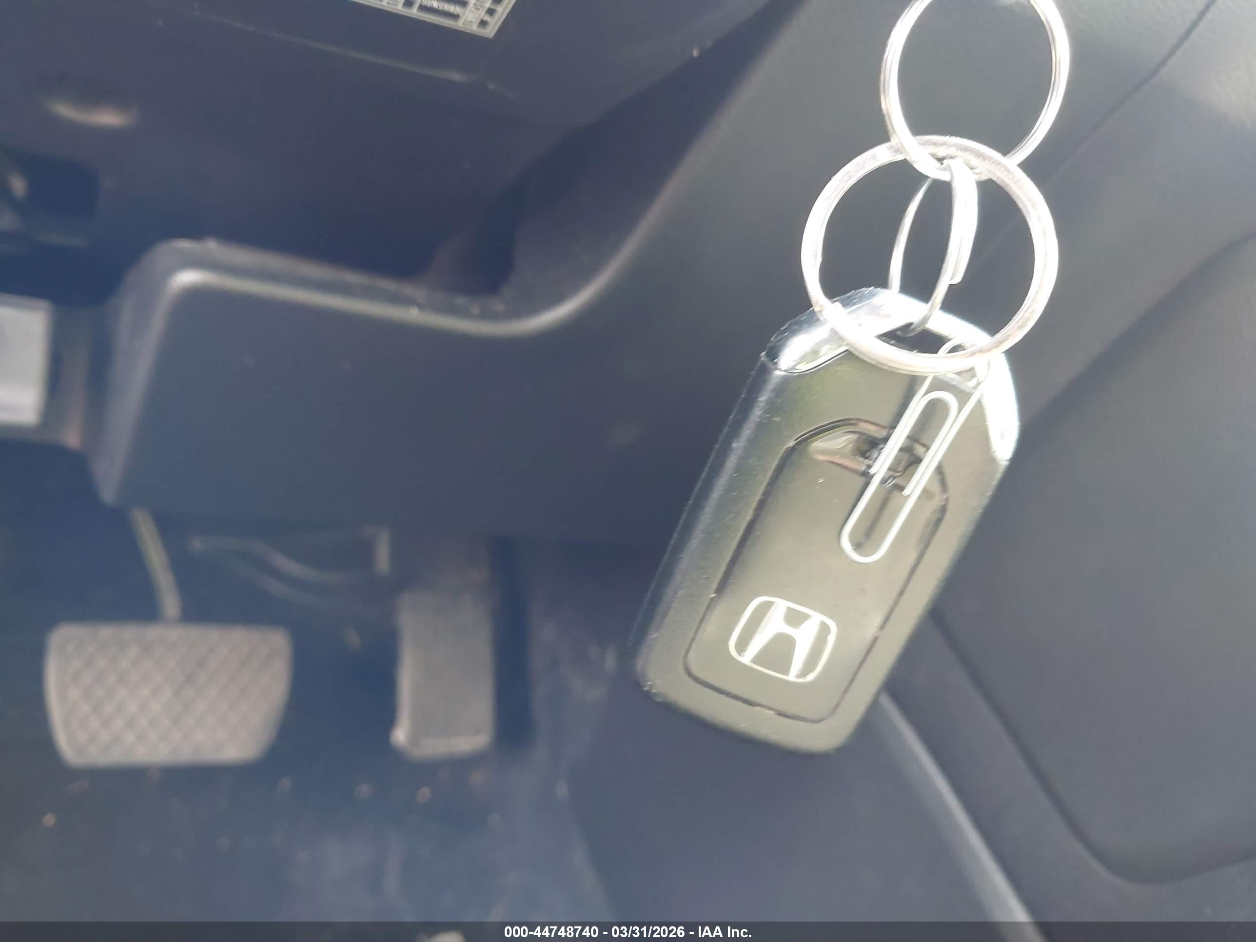 HONDA CR-V image 11
