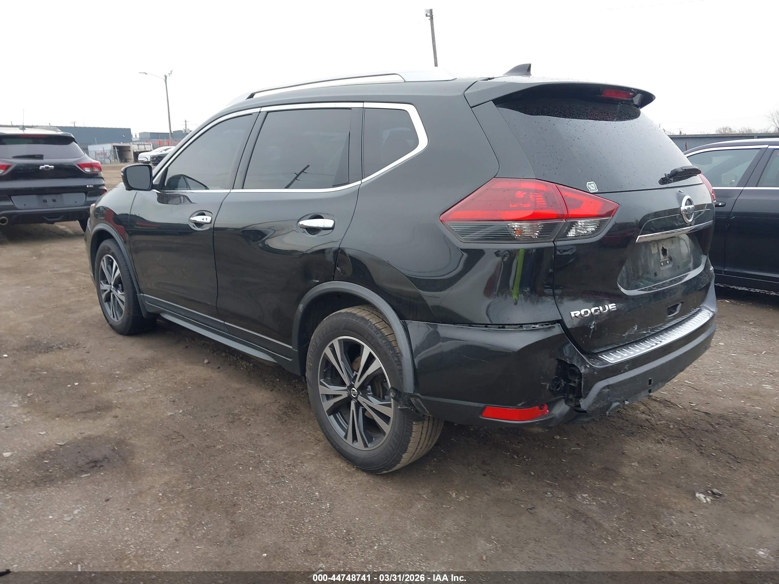 NISSAN ROGUE image 3