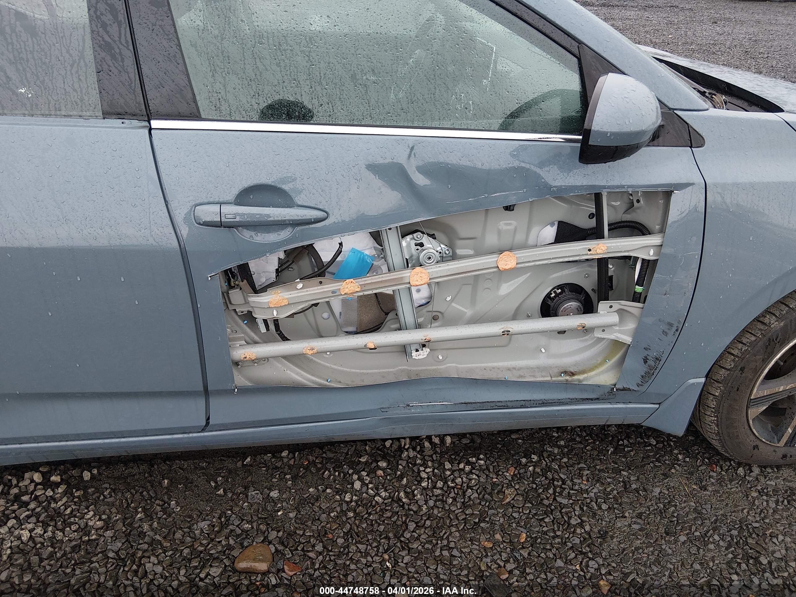 NISSAN SENTRA image 6