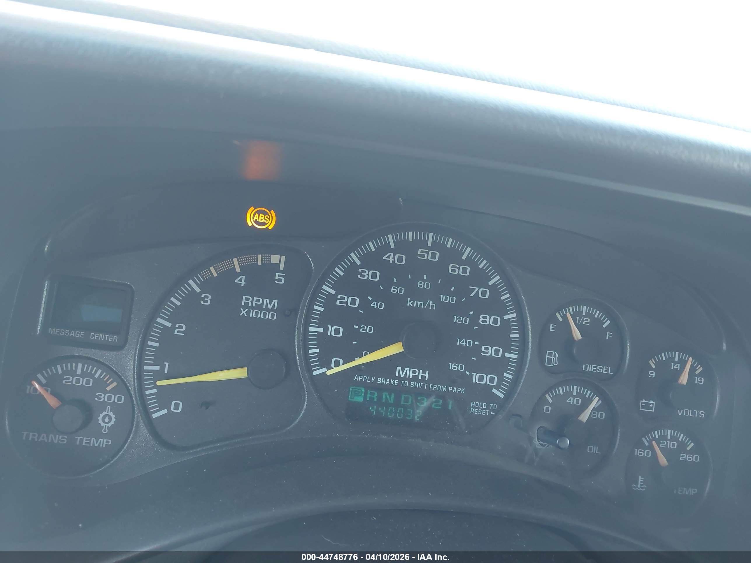 CHEVROLET SILVERADO image 7