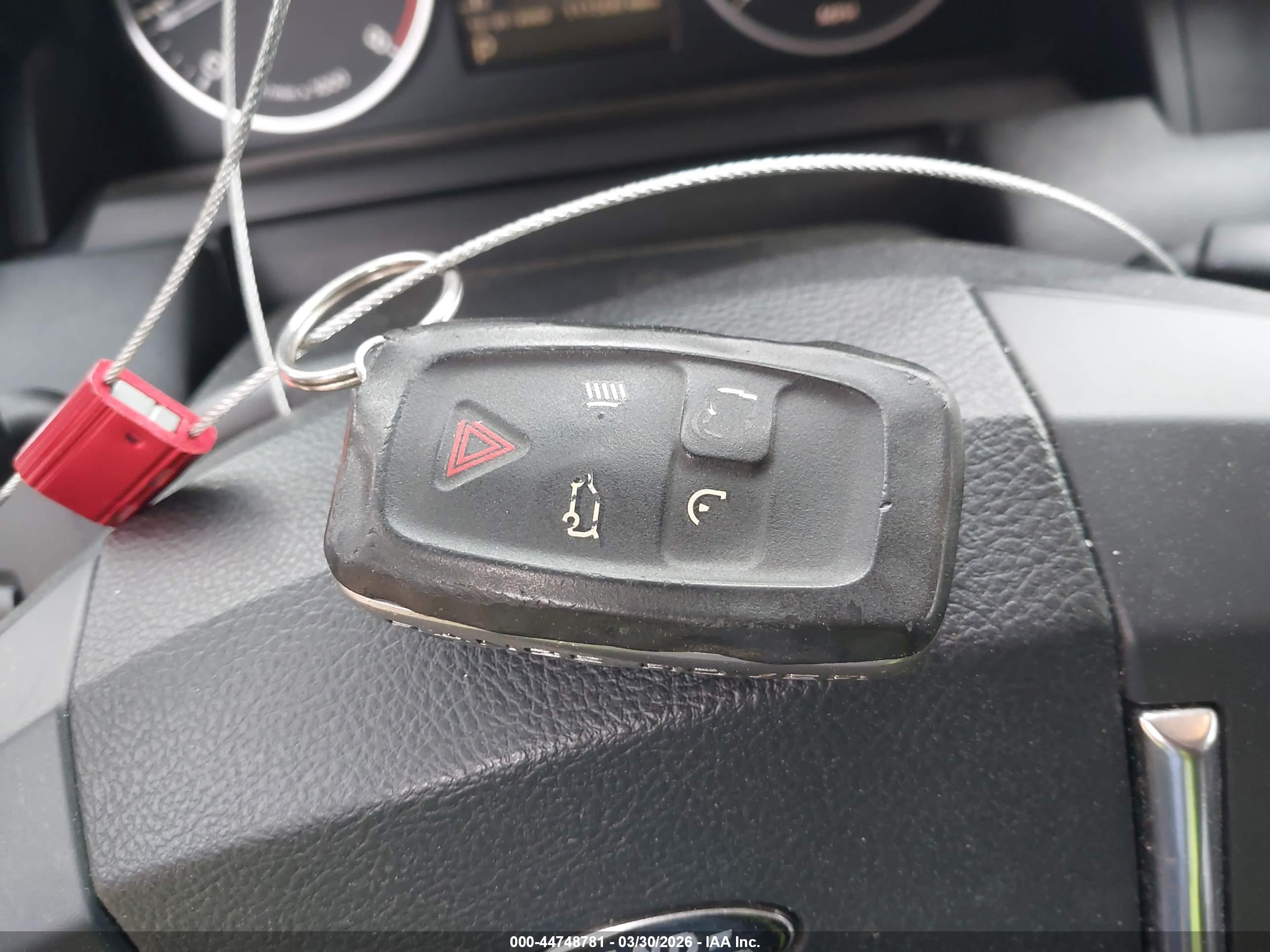 LAND ROVER image 11