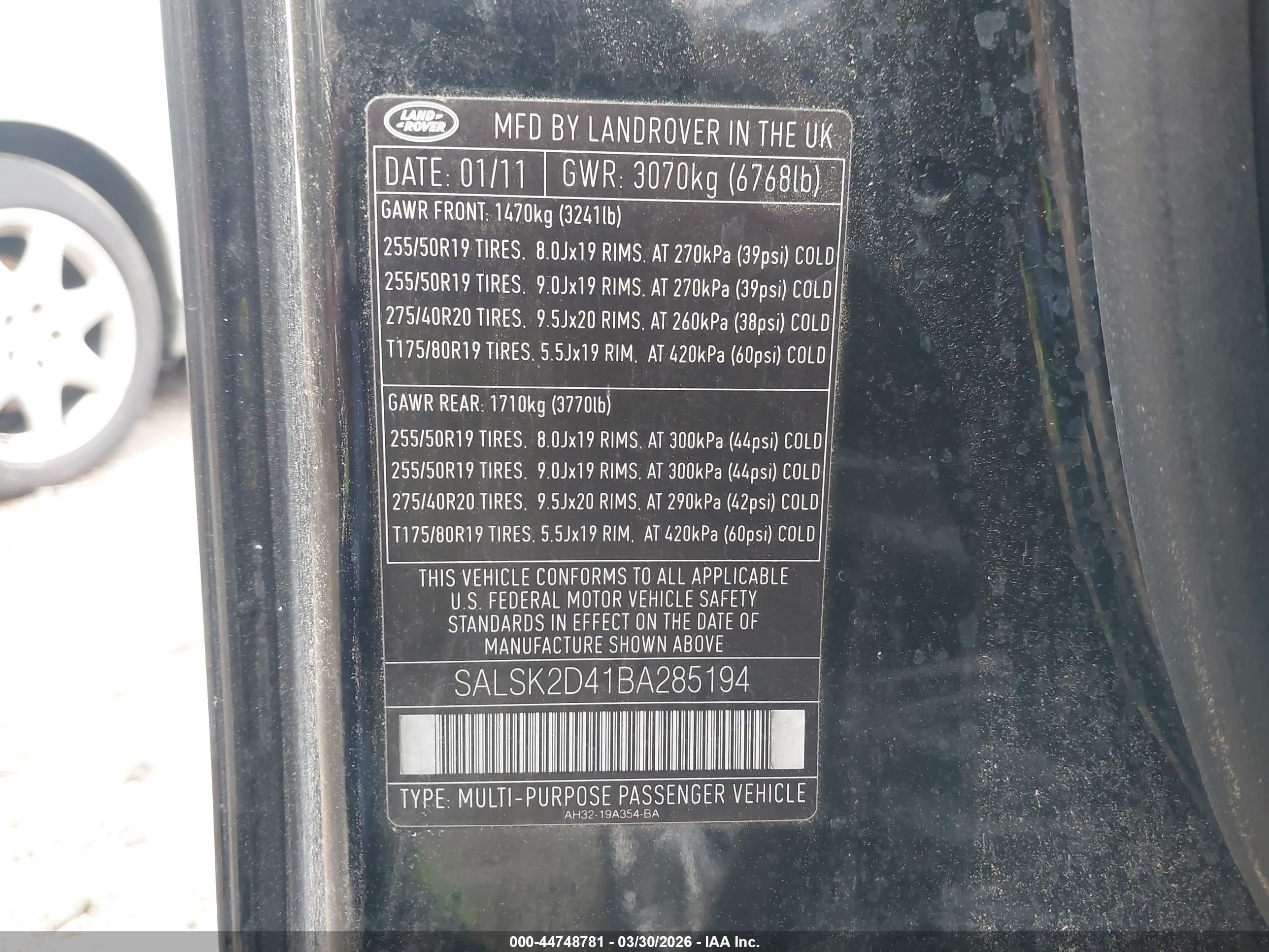 LAND ROVER image 9