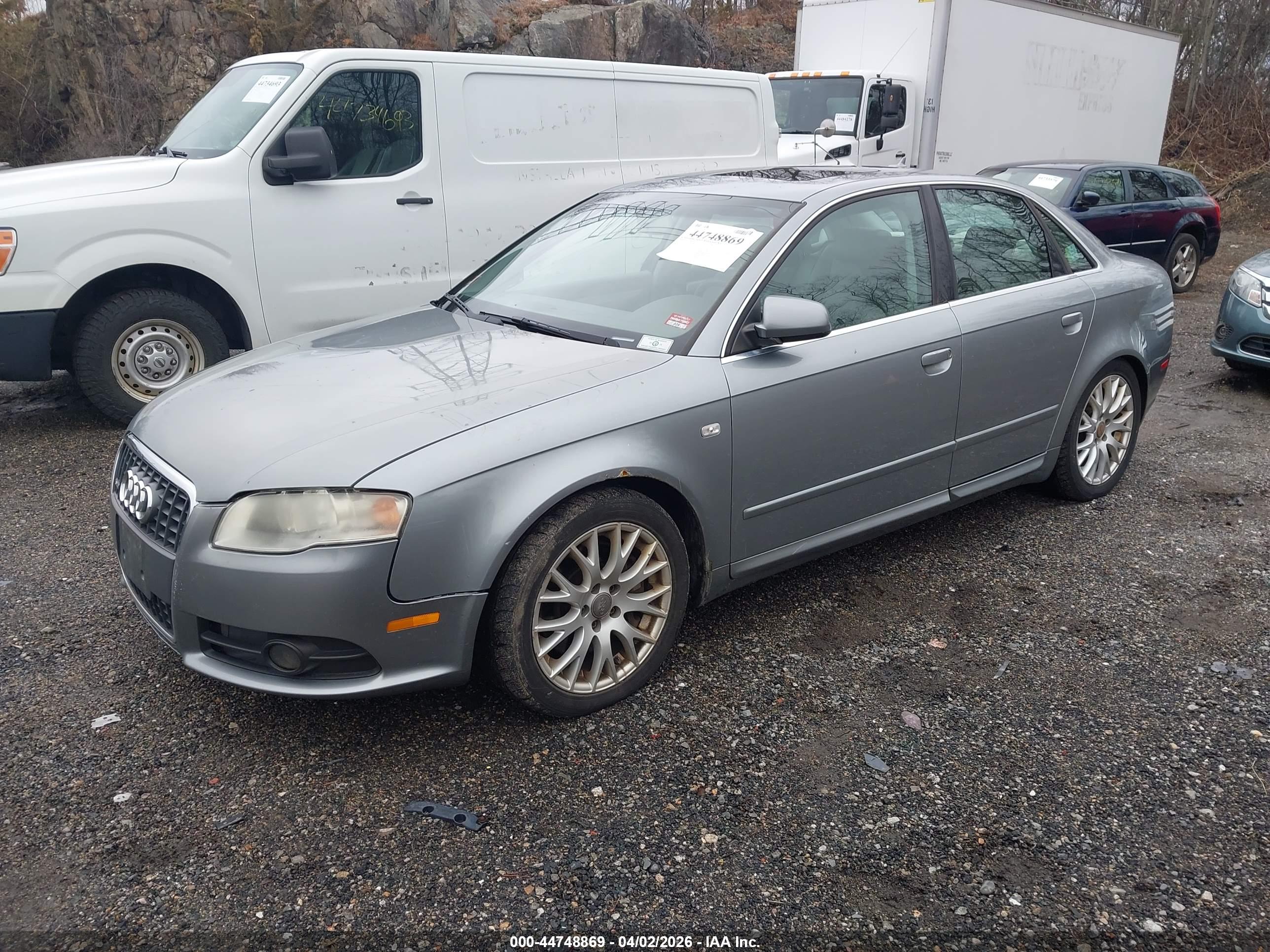 AUDI A4 image 2