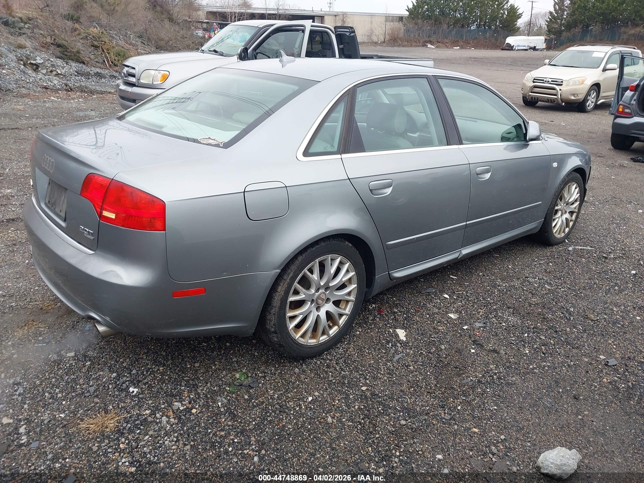 AUDI A4 image 4